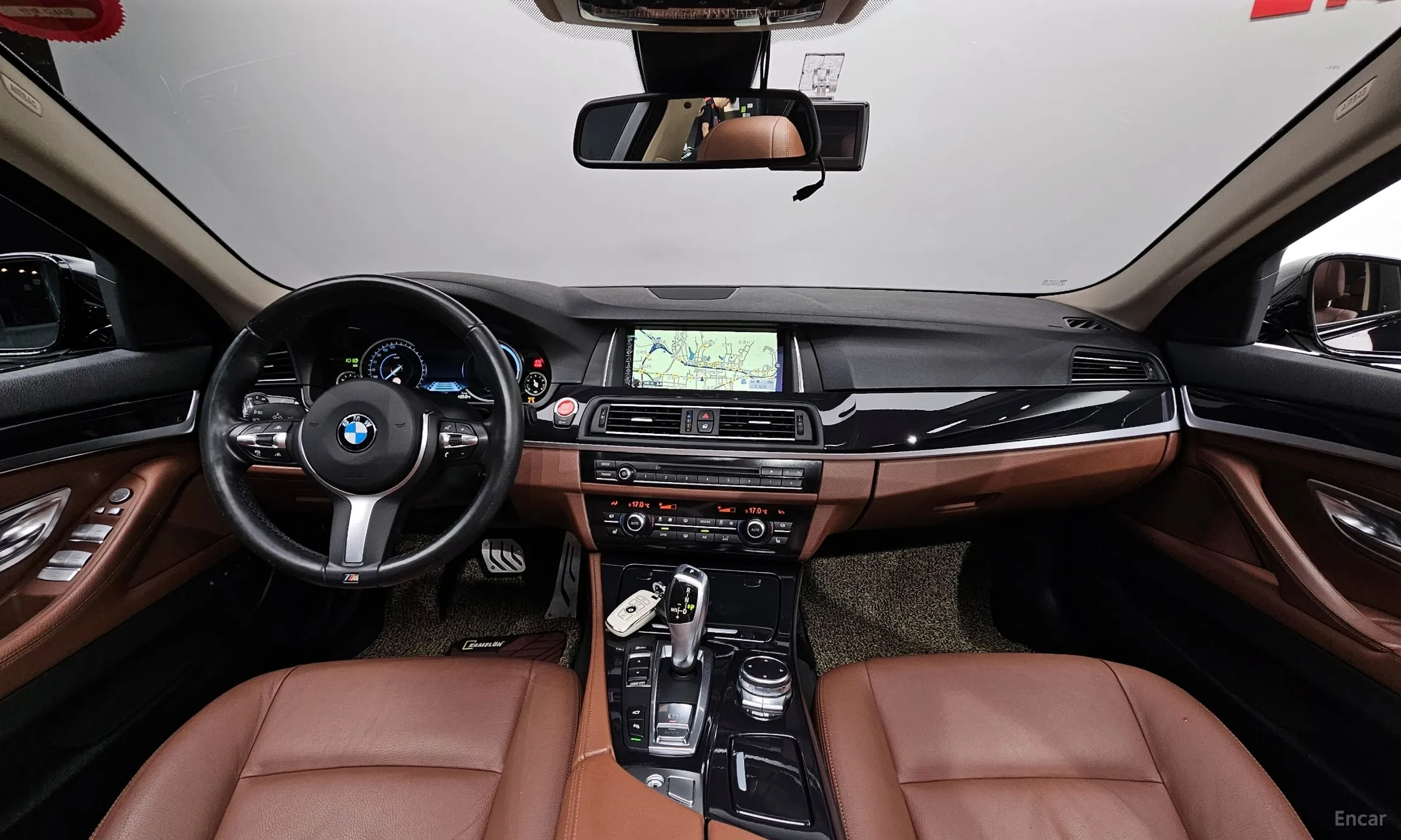 BMW 5 Series (F10) превью 4