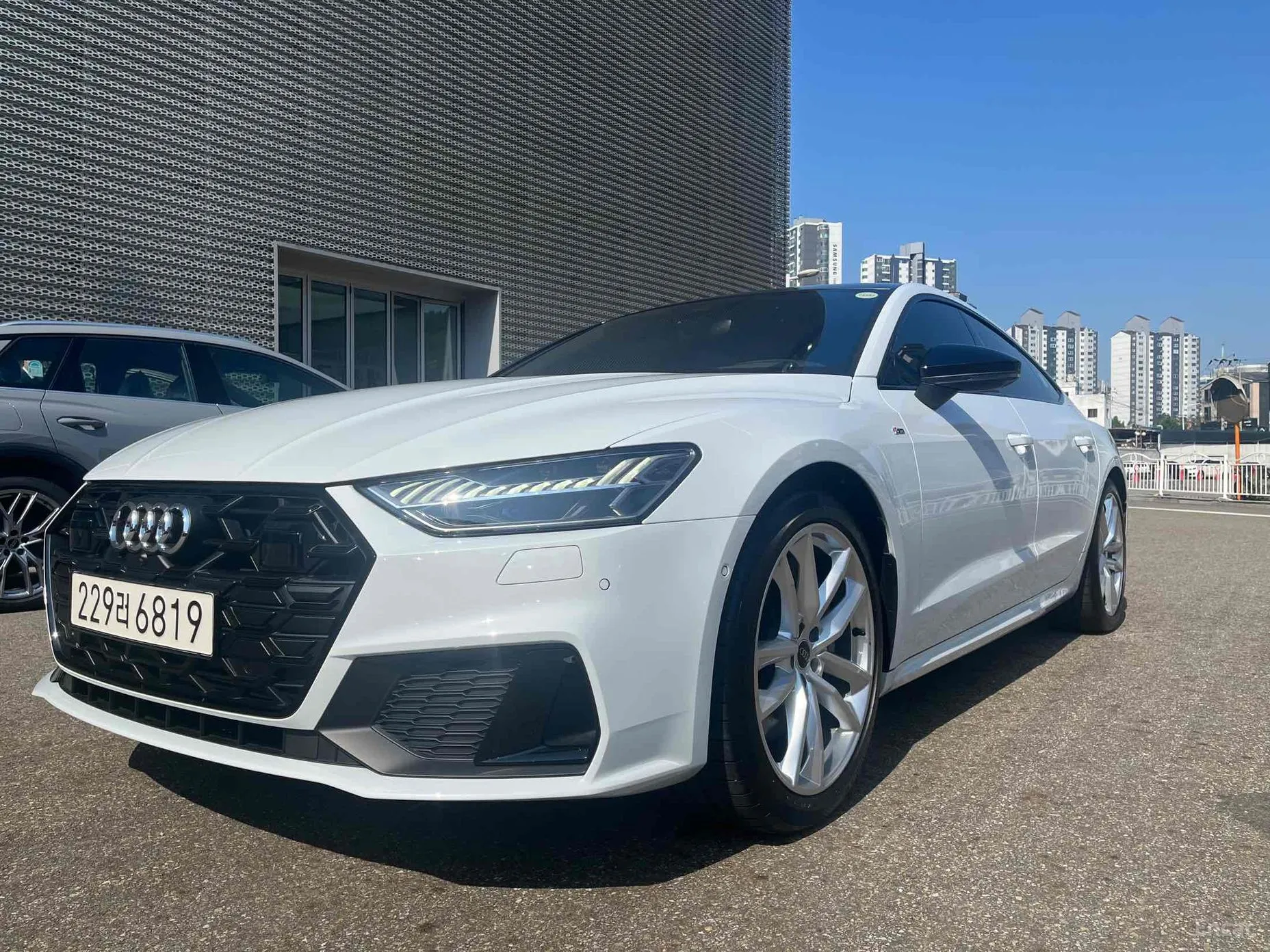 Audi A7 (4K)