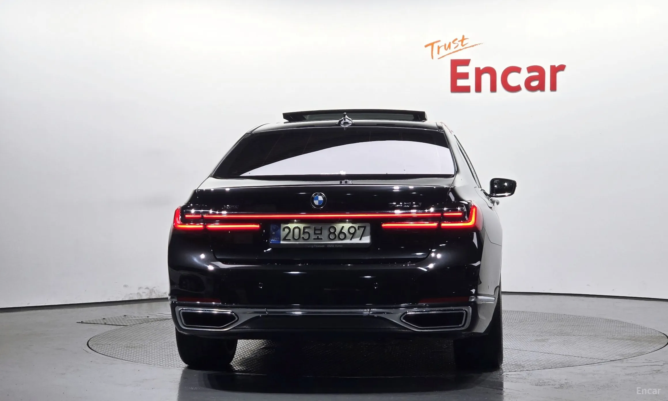BMW 7 Series (G11) превью 3