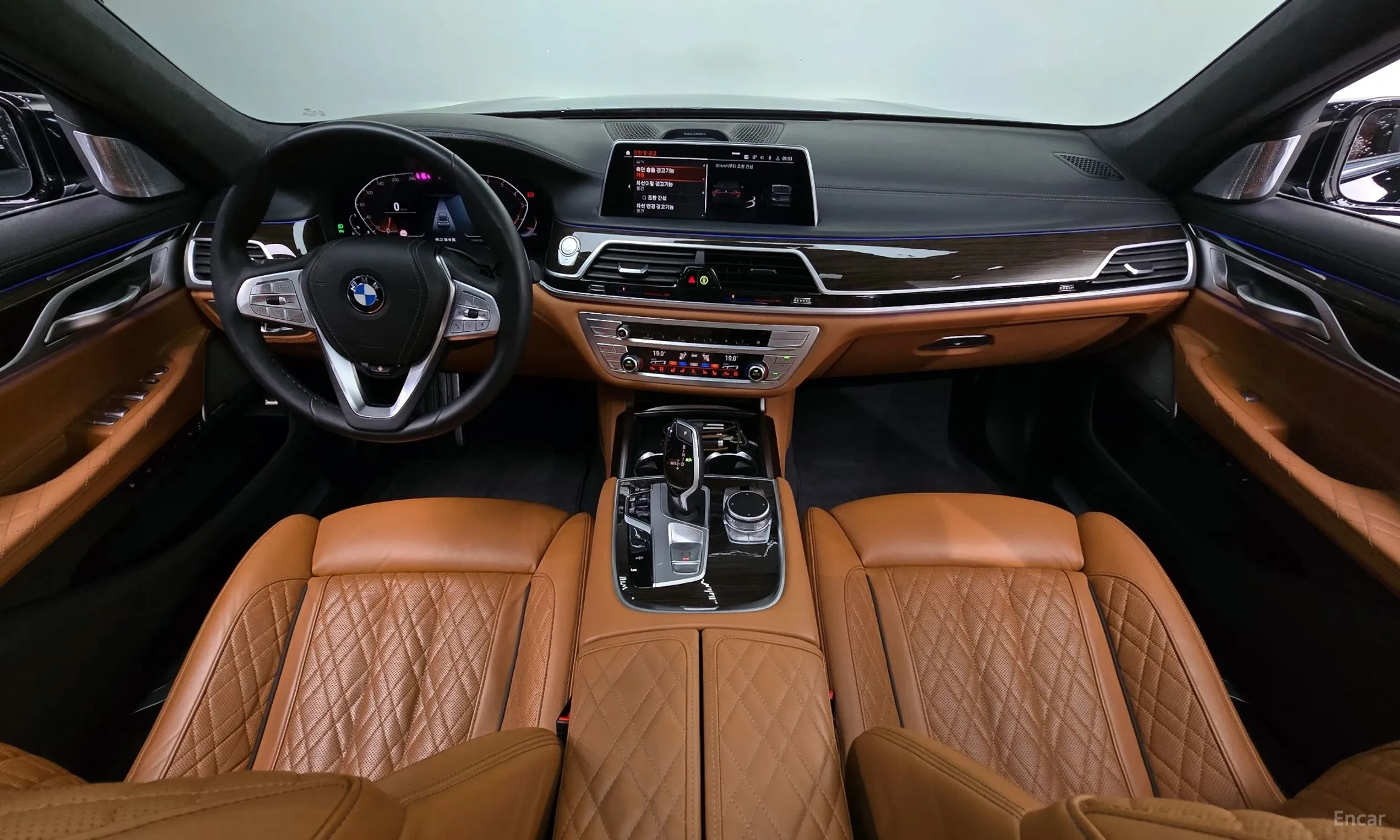 BMW 7 Series (G11) превью 4
