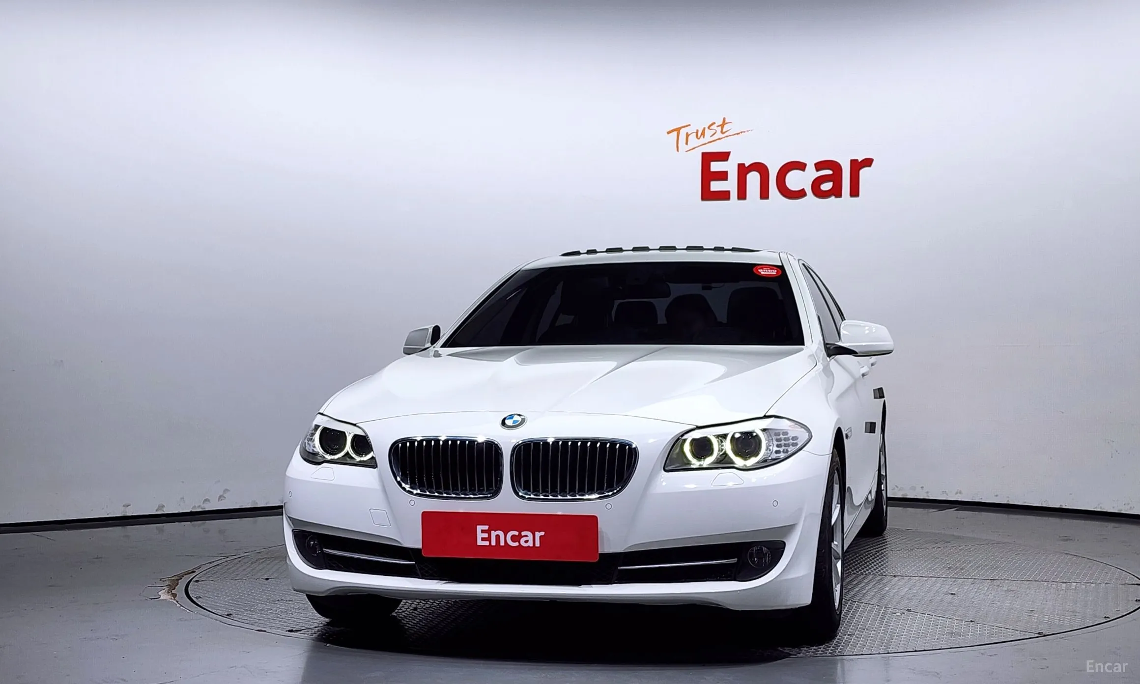 BMW 5 Series (F10) превью 2