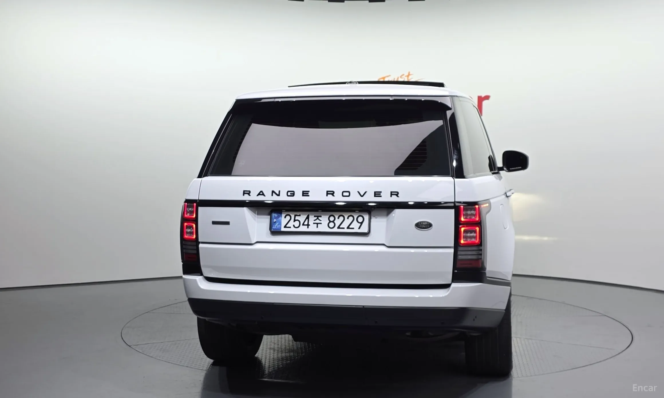 Land Rover Range Rover 4th Generation превью 3