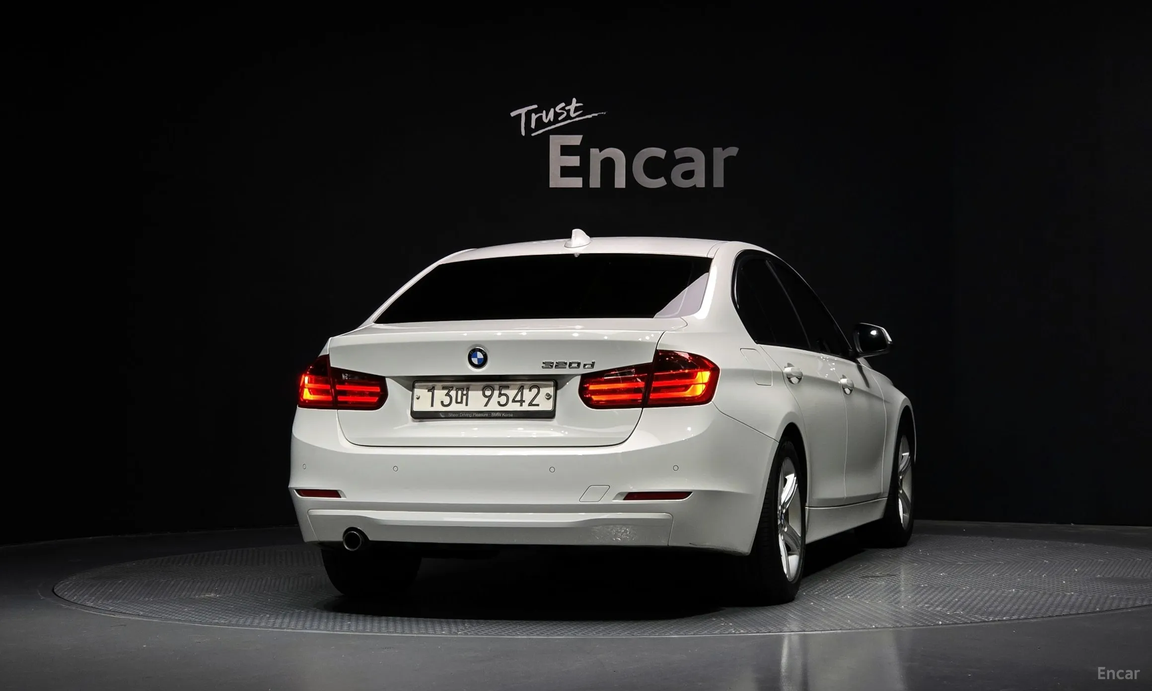 BMW 3 Series (F30) превью 3