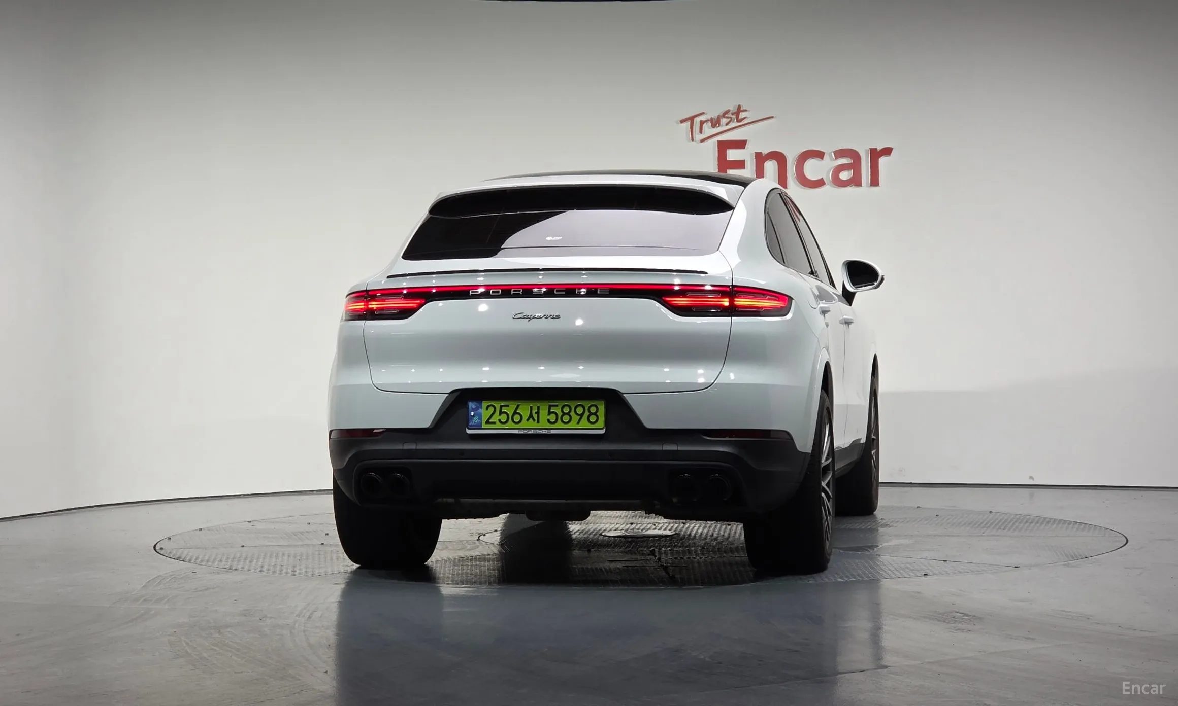 Porsche Cayenne (PO536) превью 3