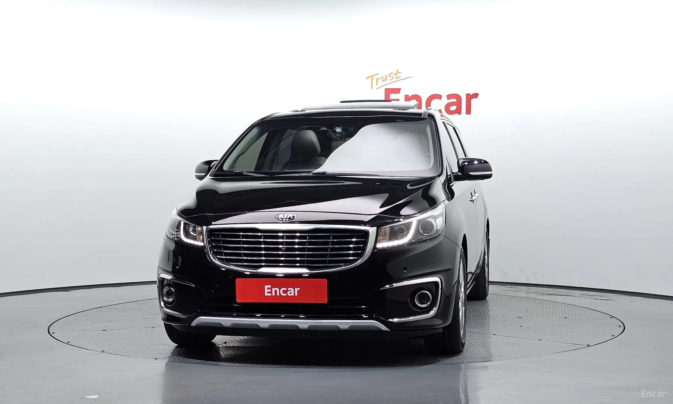 Kia Carnival превью 2
