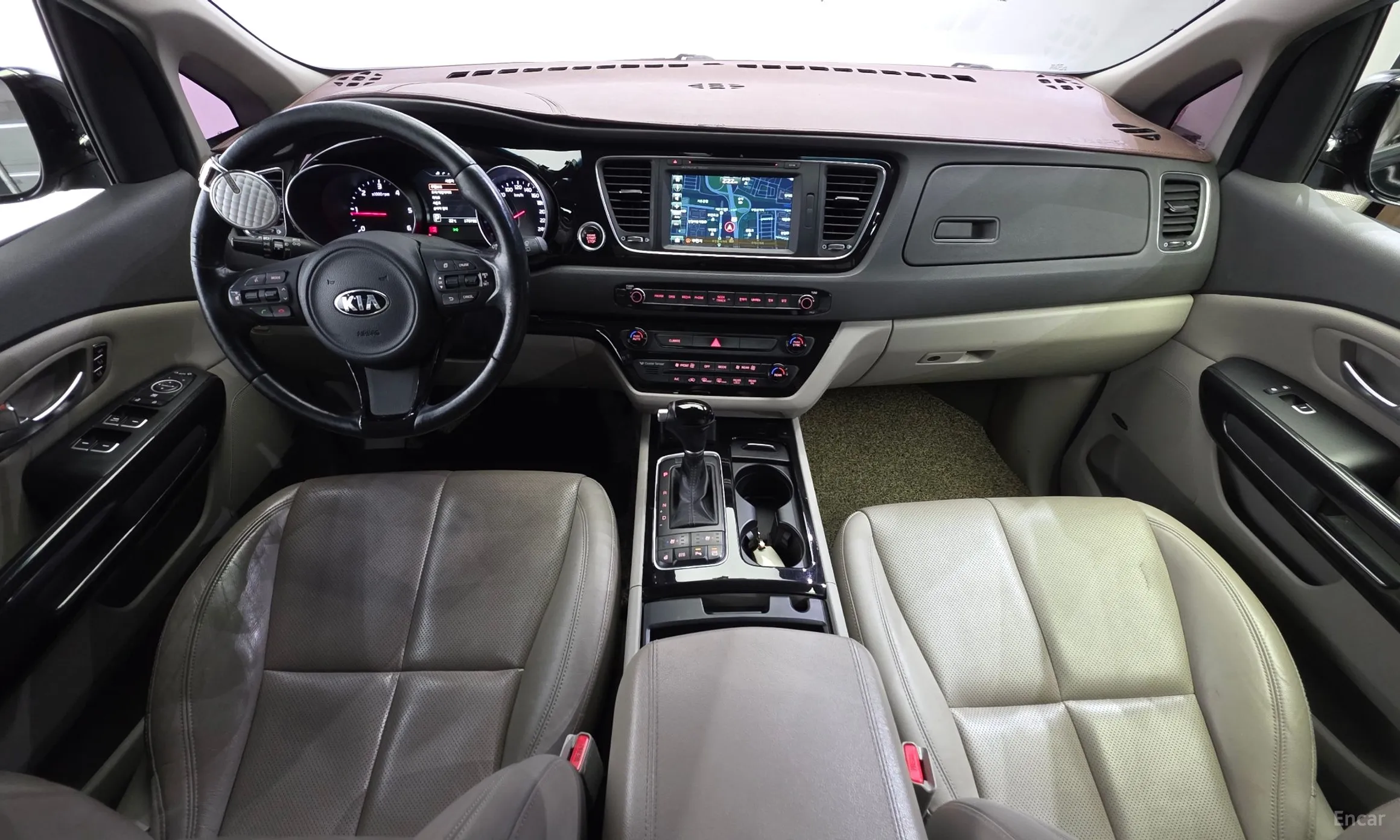 Kia Carnival превью 4