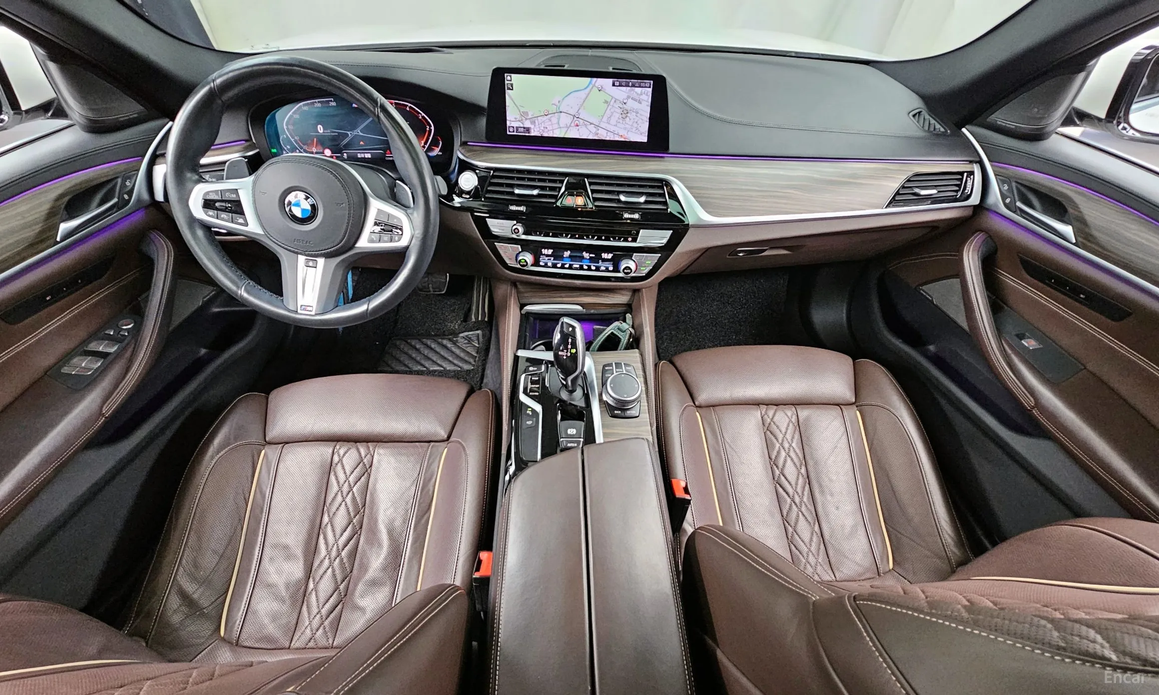 BMW 5 Series (G30) превью 4