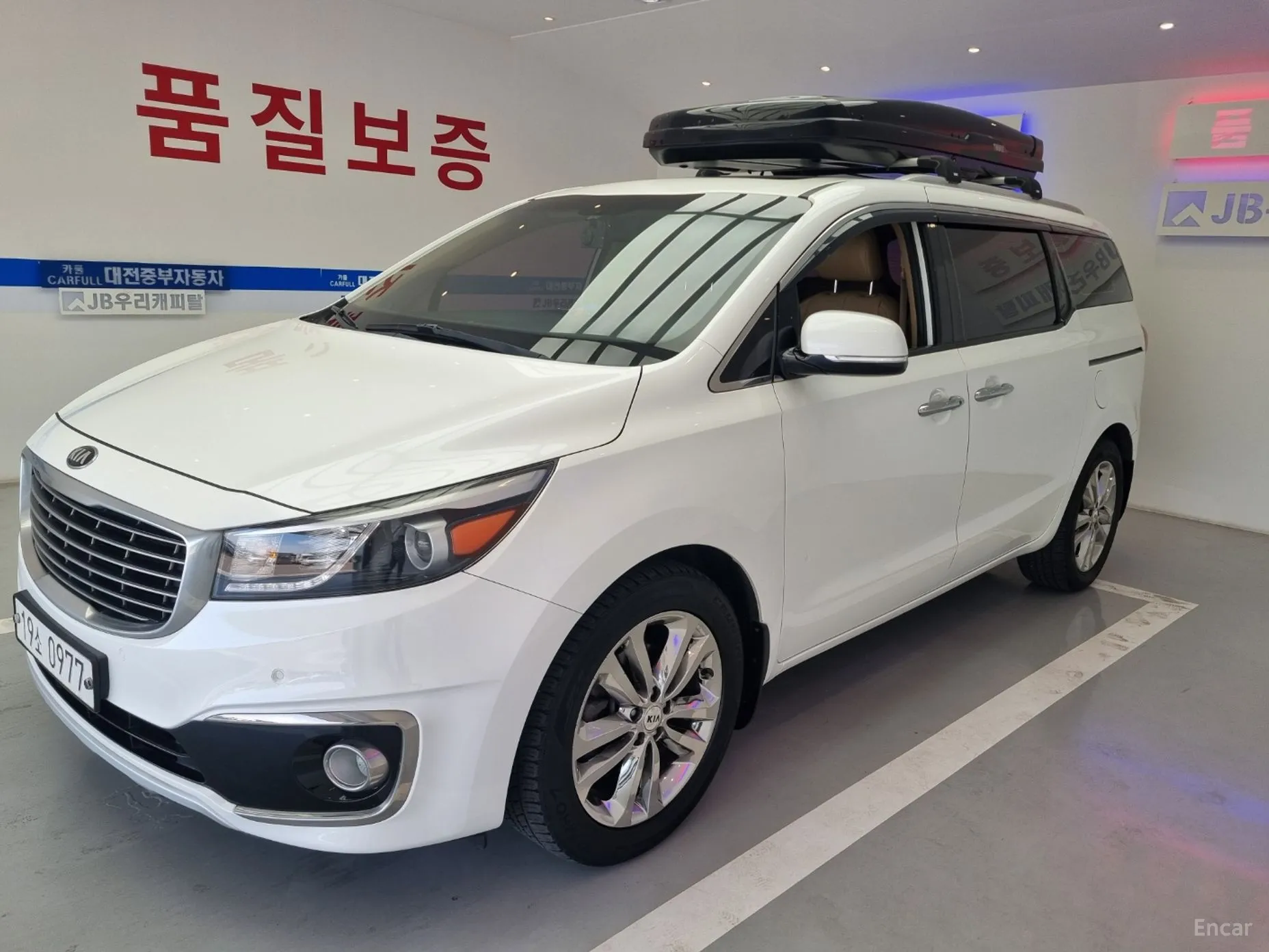 Kia Carnival превью 2