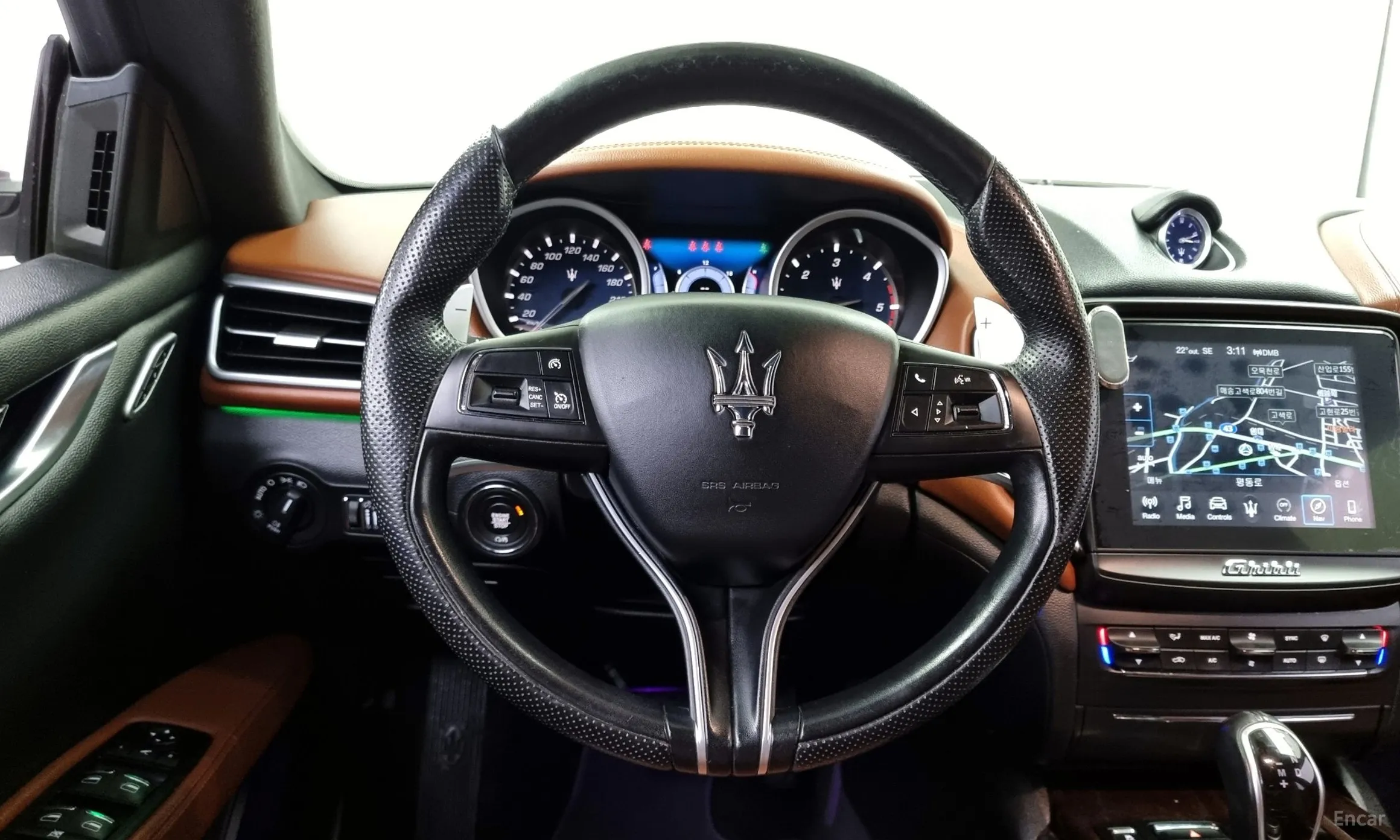 Maserati Ghibli превью 13