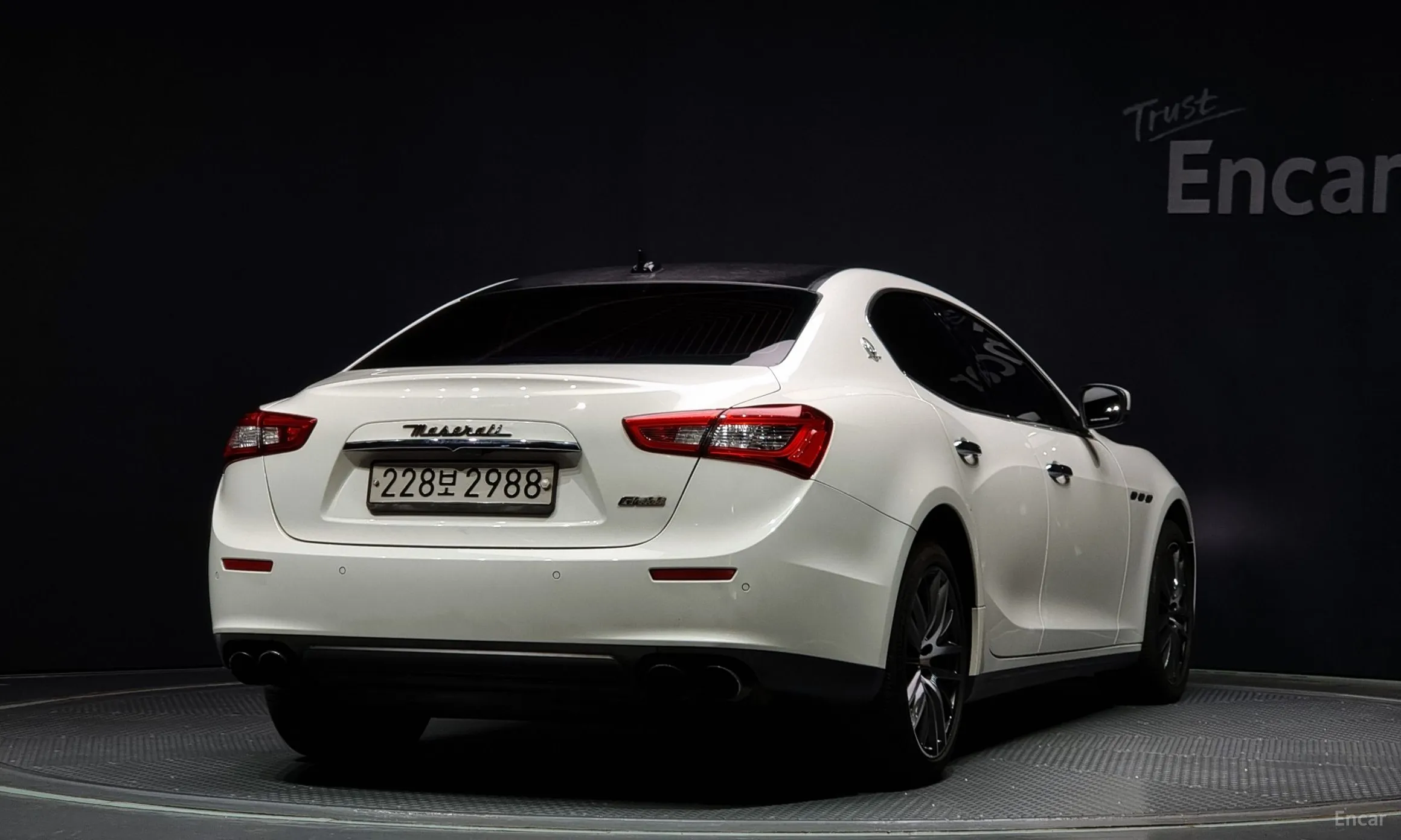 Maserati Ghibli превью 2