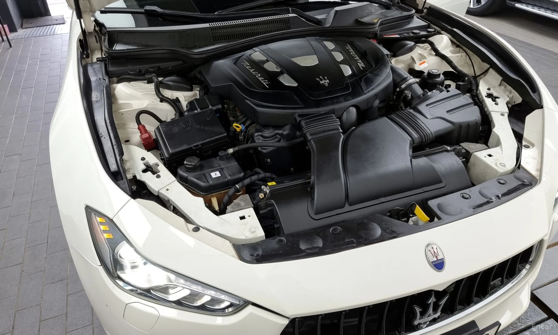 Maserati Ghibli превью 6