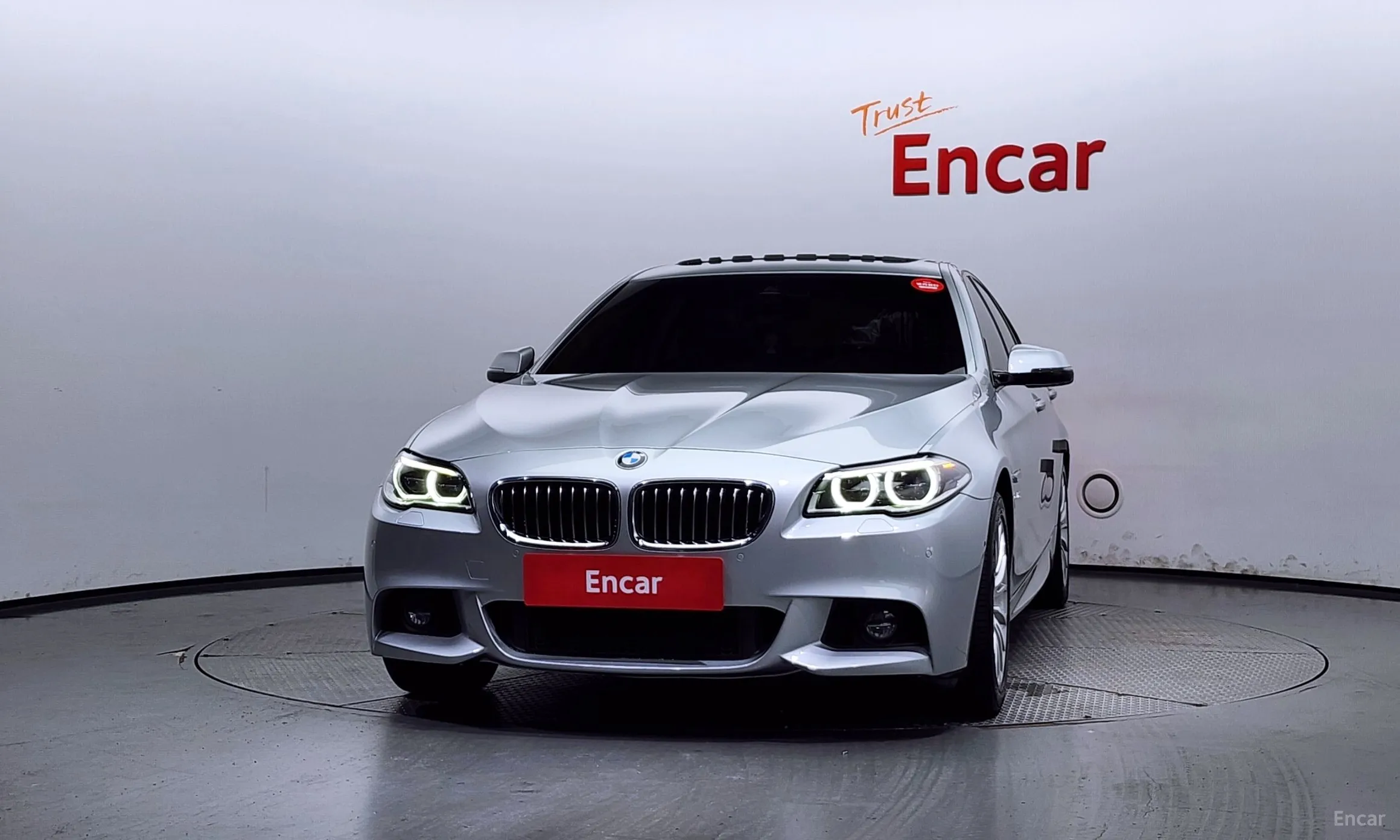 BMW 5 Series (F10) превью 2