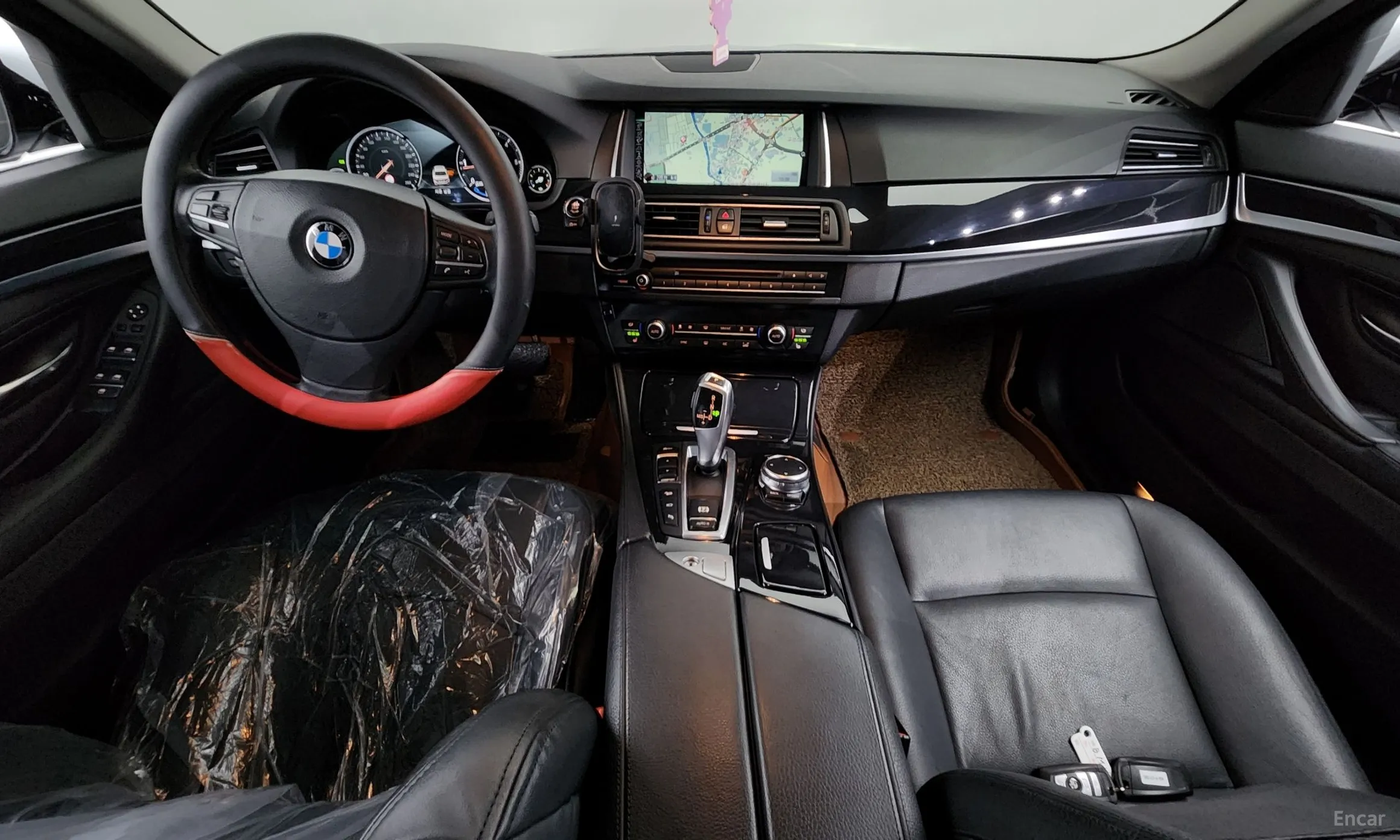 BMW 5 Series (F10) превью 4