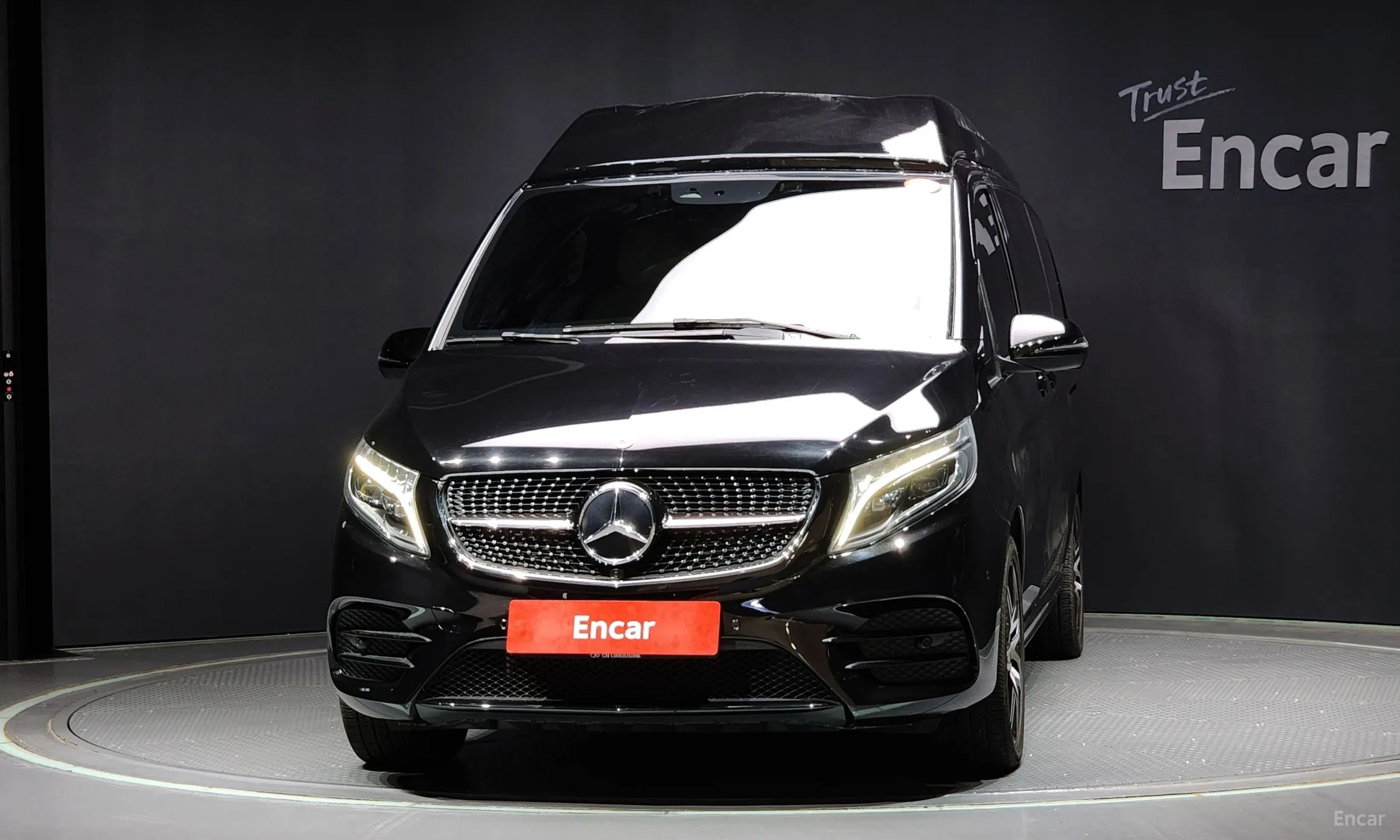 Mercedes Benz V-Class