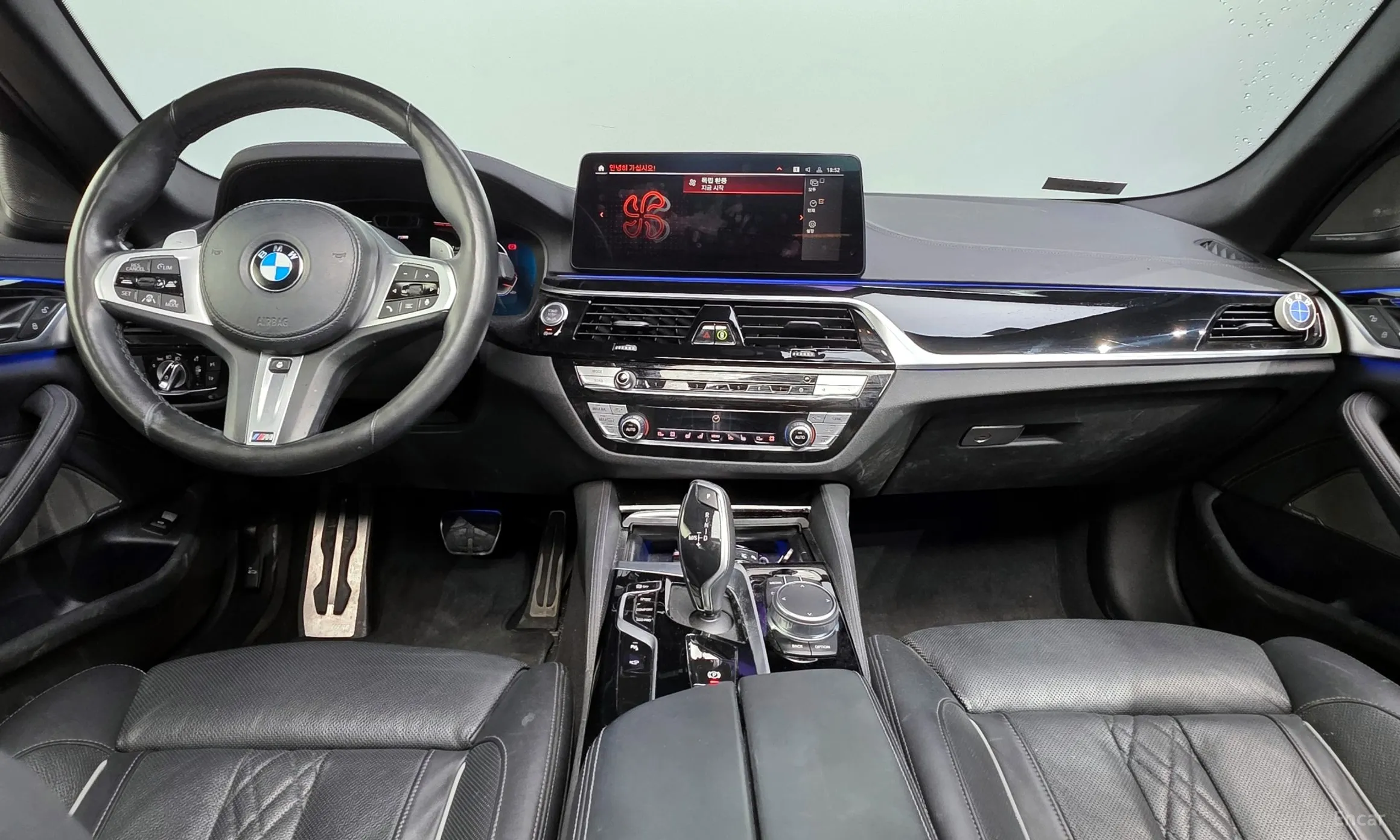 BMW 5 Series (G30) превью 4