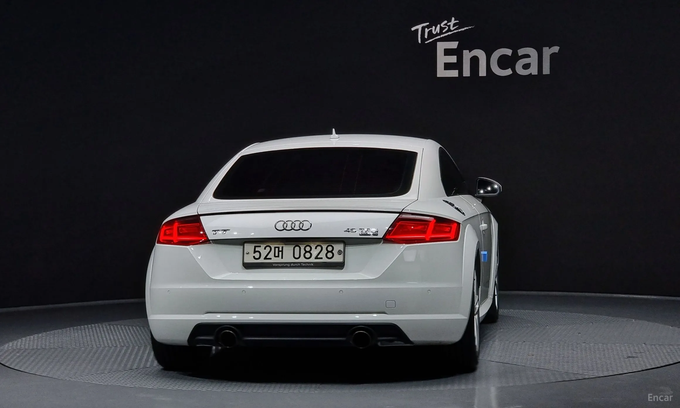 Audi TT (8S) превью 3