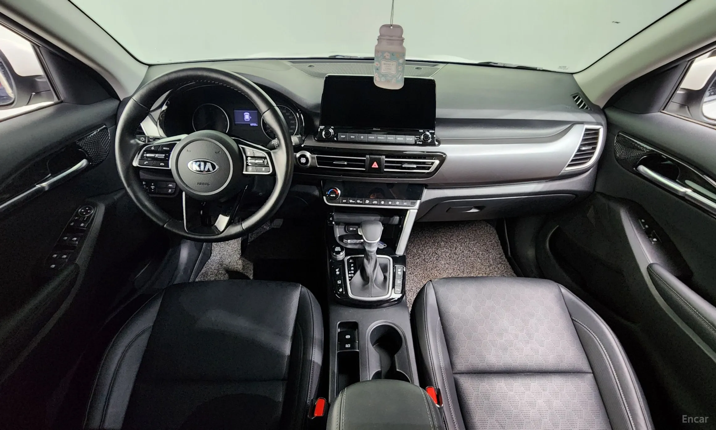 Kia Seltos превью 4