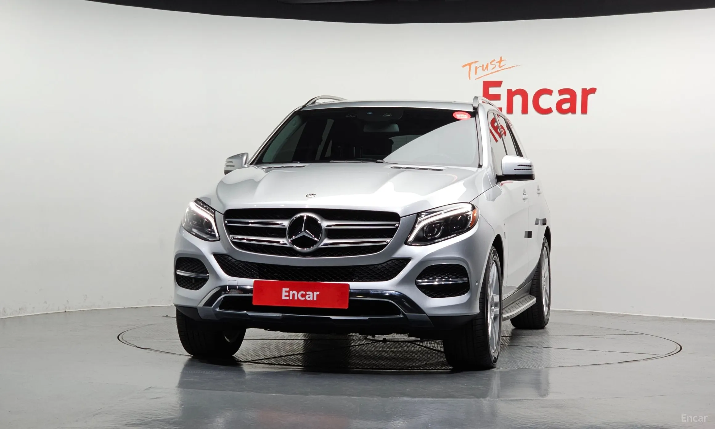 Mercedes Benz GLE-Class W166