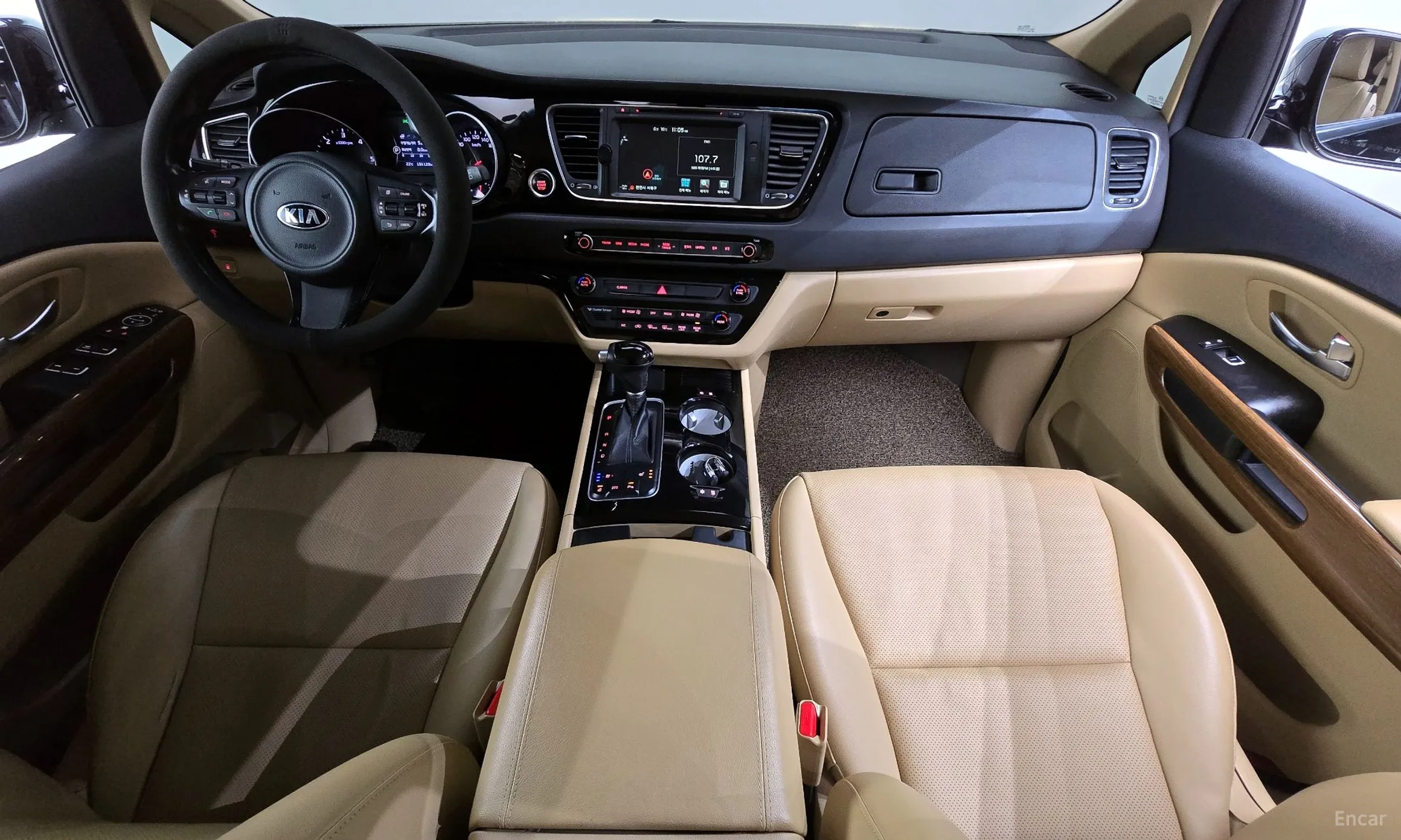 Kia Carnival превью 4