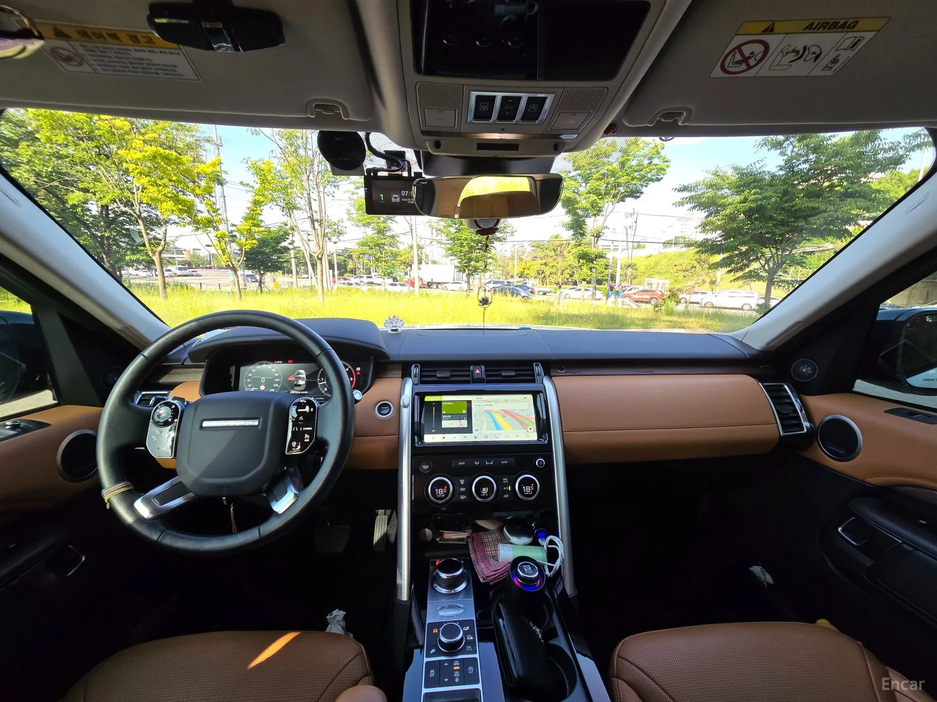 Land Rover Discovery 5 превью 4