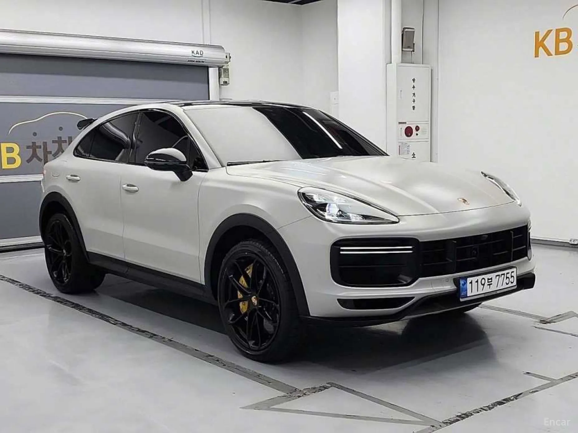 Porsche Cayenne (PO536) превью 3