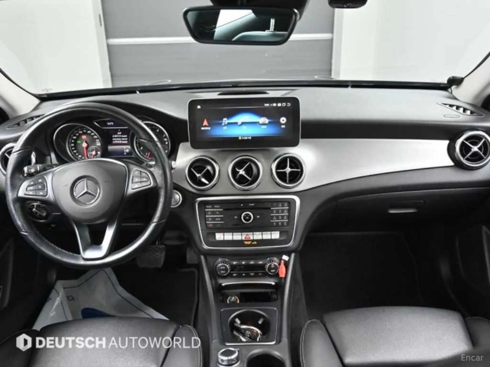 Mercedes Benz GLA-Class X156 превью 4