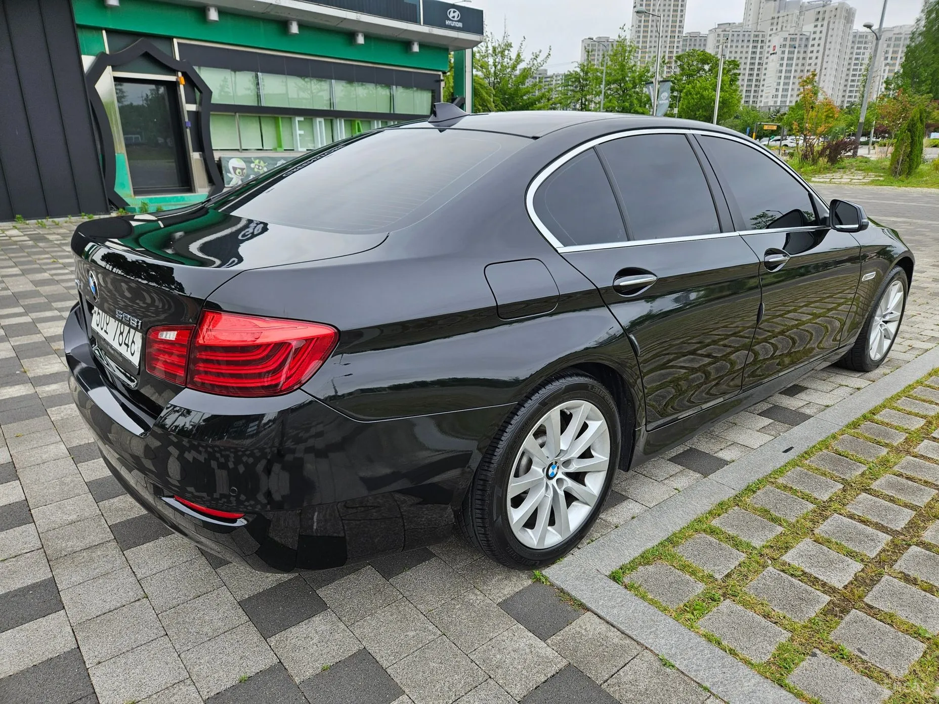 BMW 5 Series (F10) превью 3
