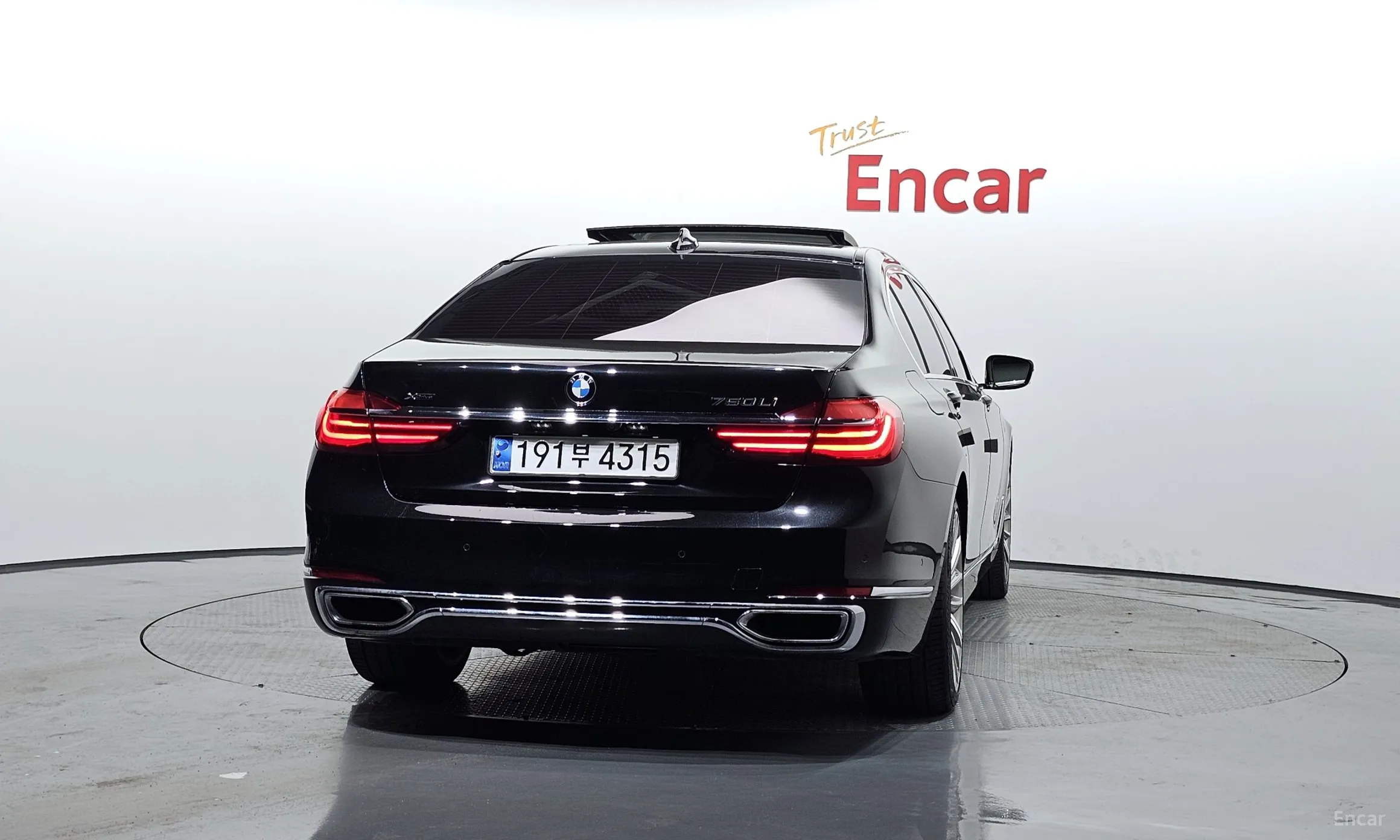 BMW 7 Series (G11) превью 3
