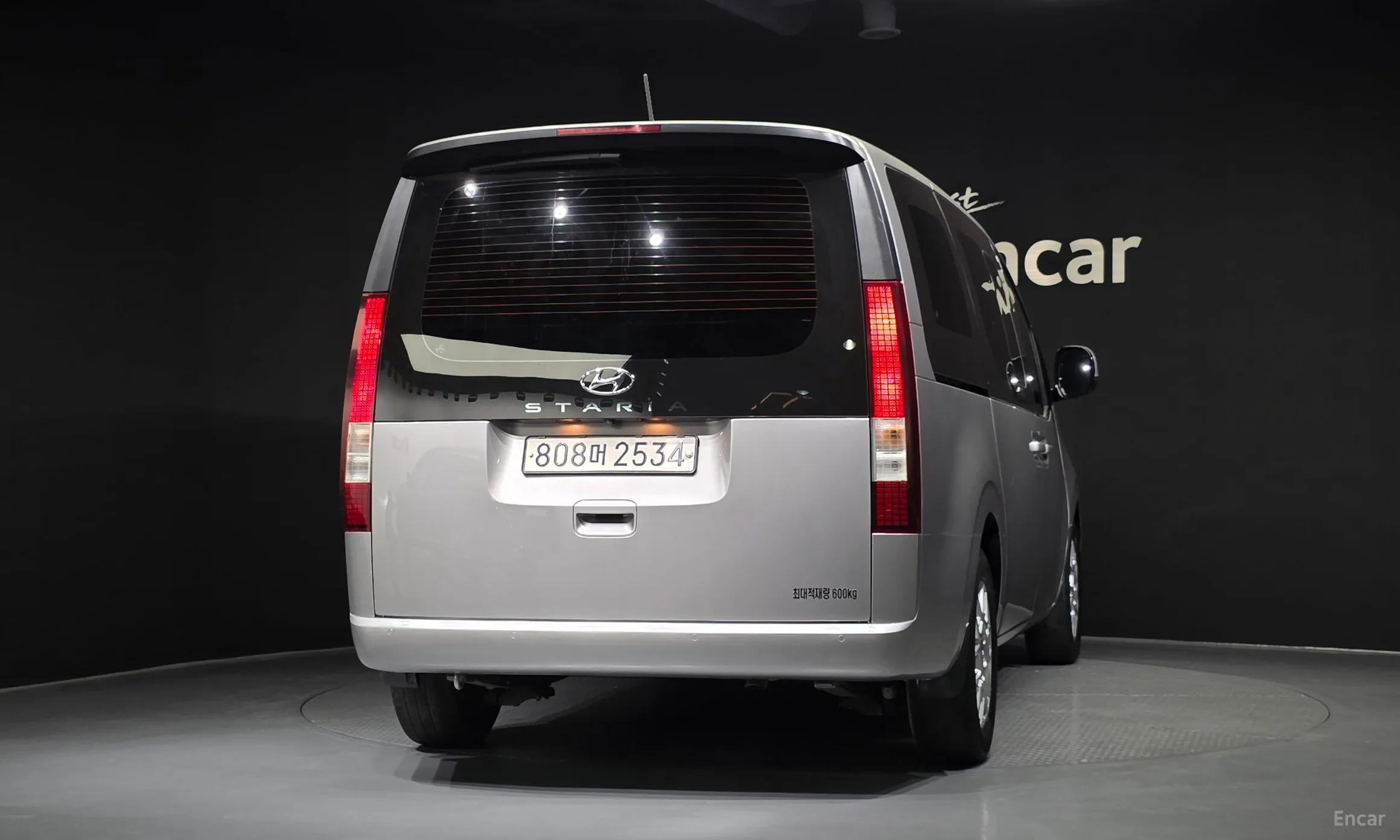Hyundai Staria превью 3