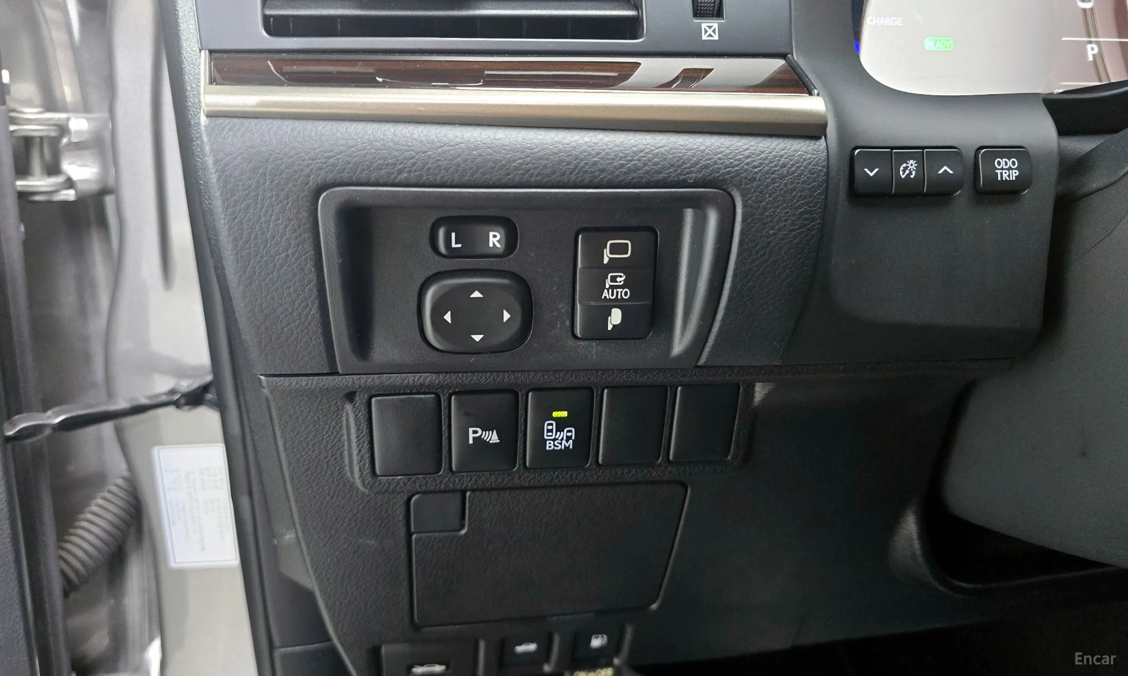 Lexus New ES300h превью 14