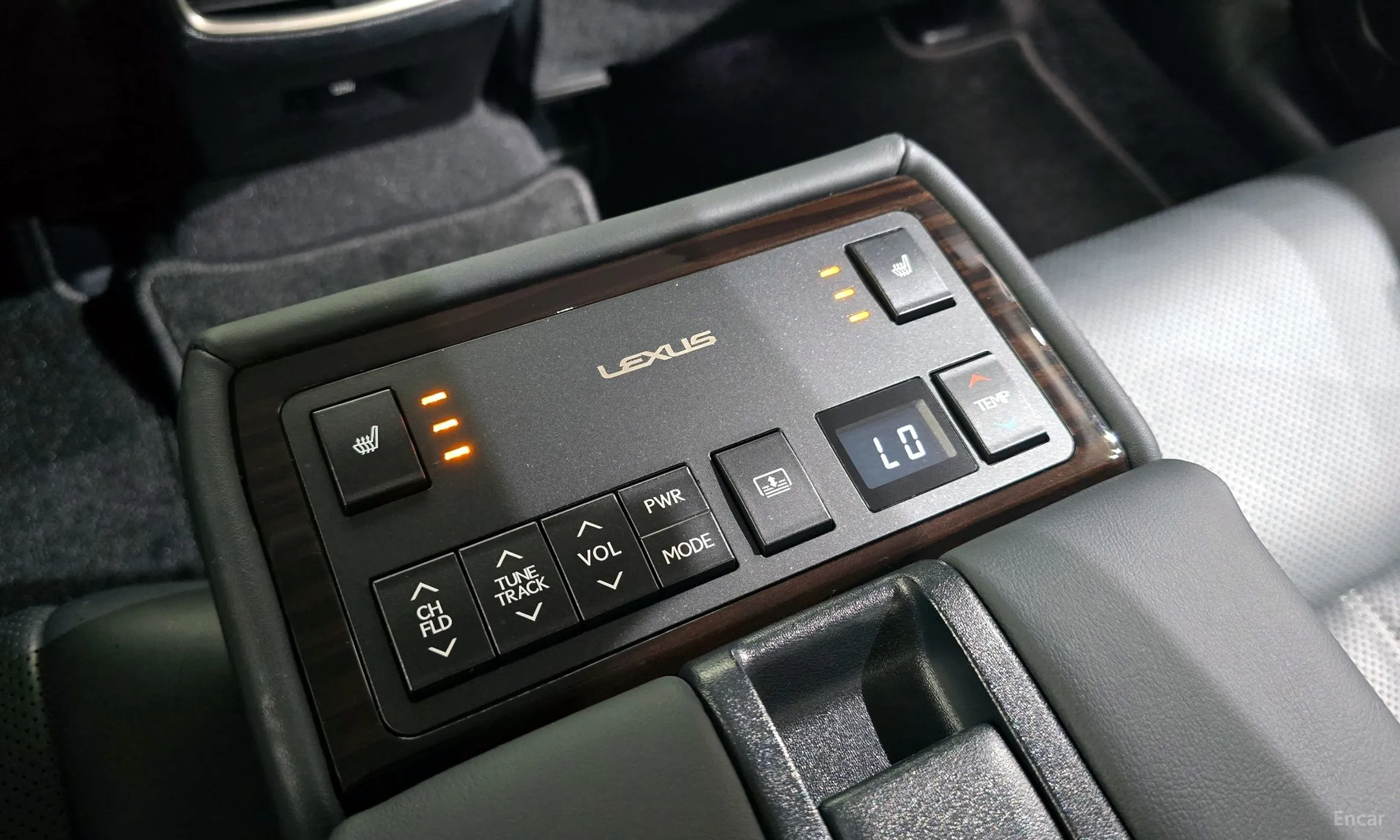 Lexus New ES300h превью 18
