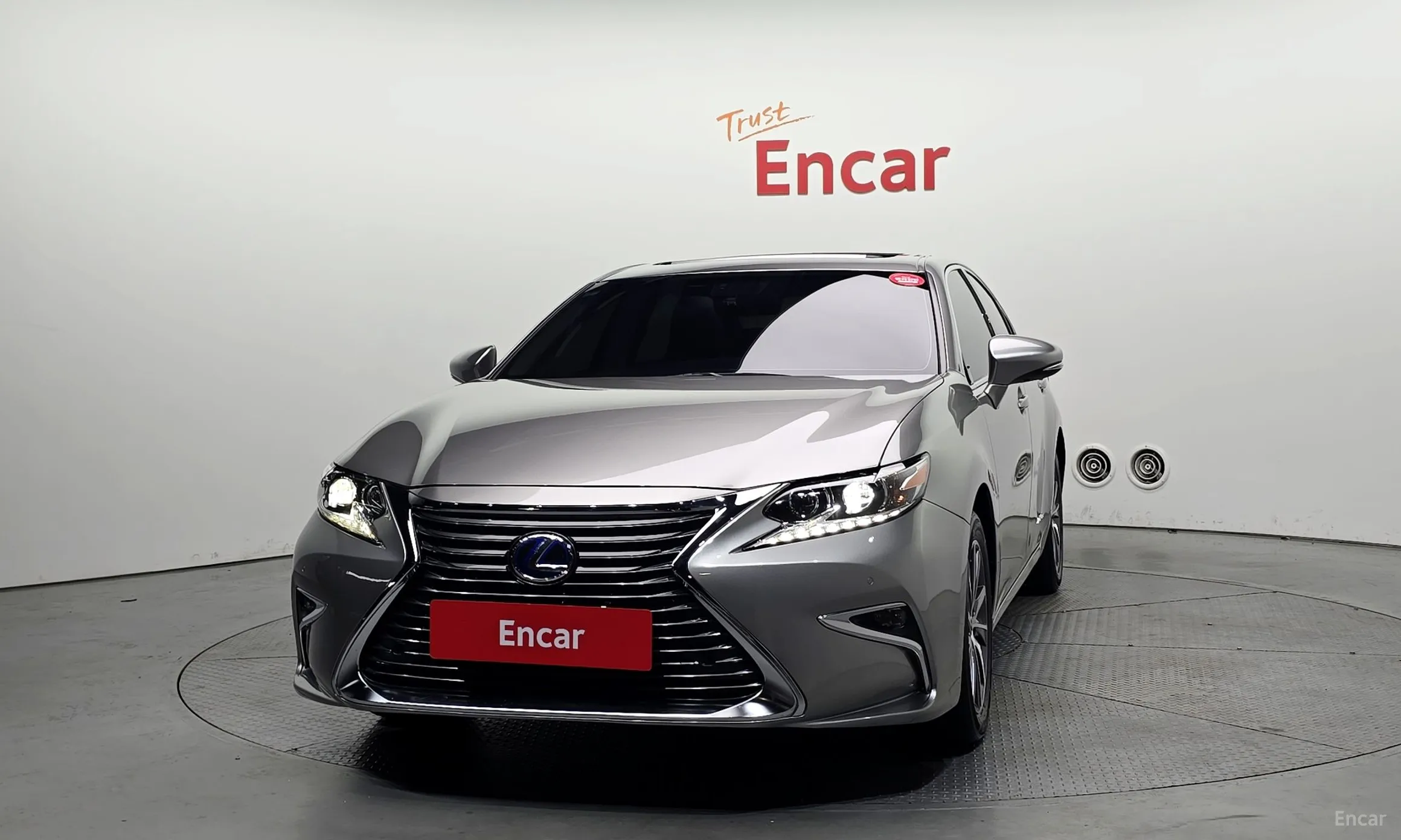 Lexus New ES300h превью 3
