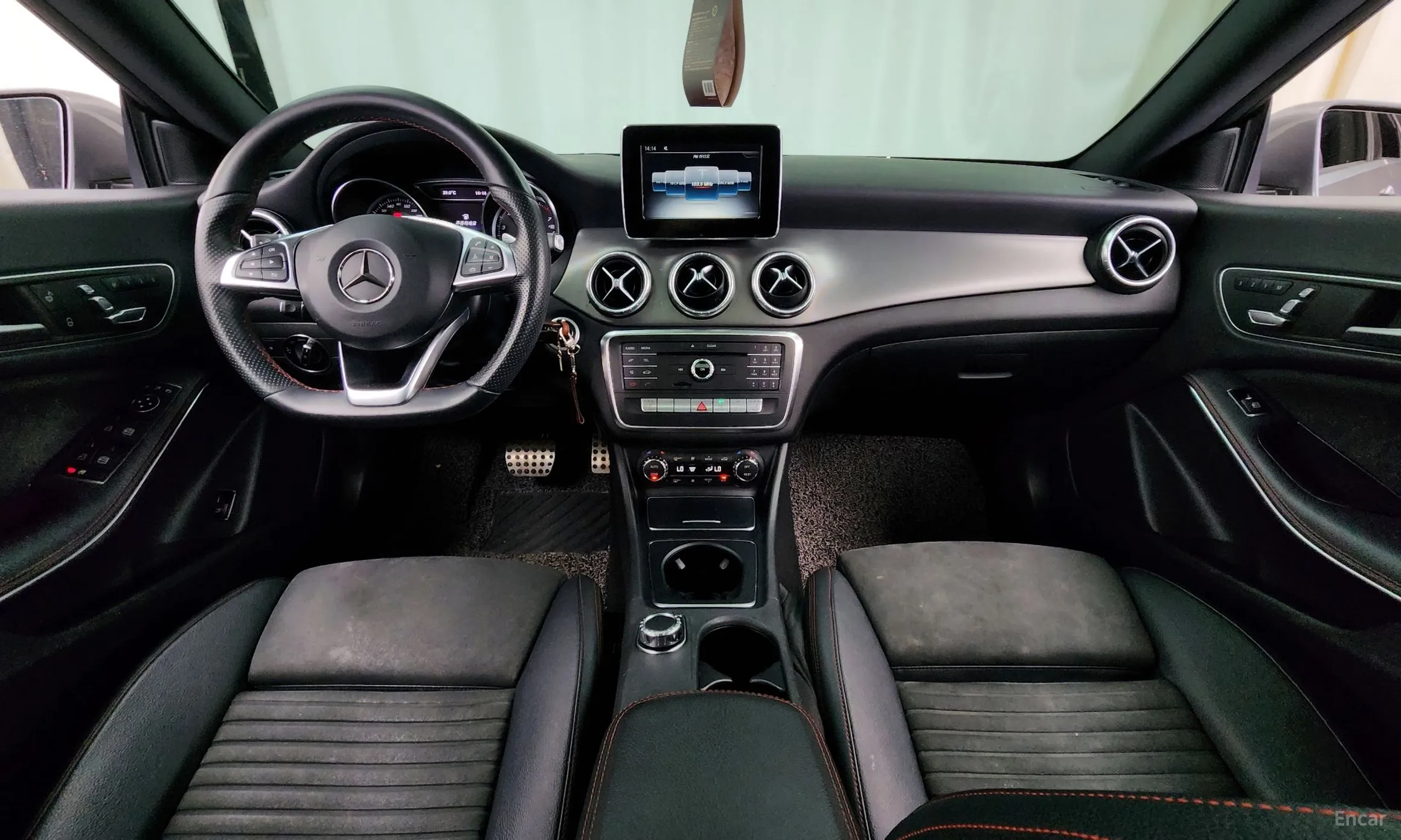 Mercedes Benz CLA-Class C117 превью 4