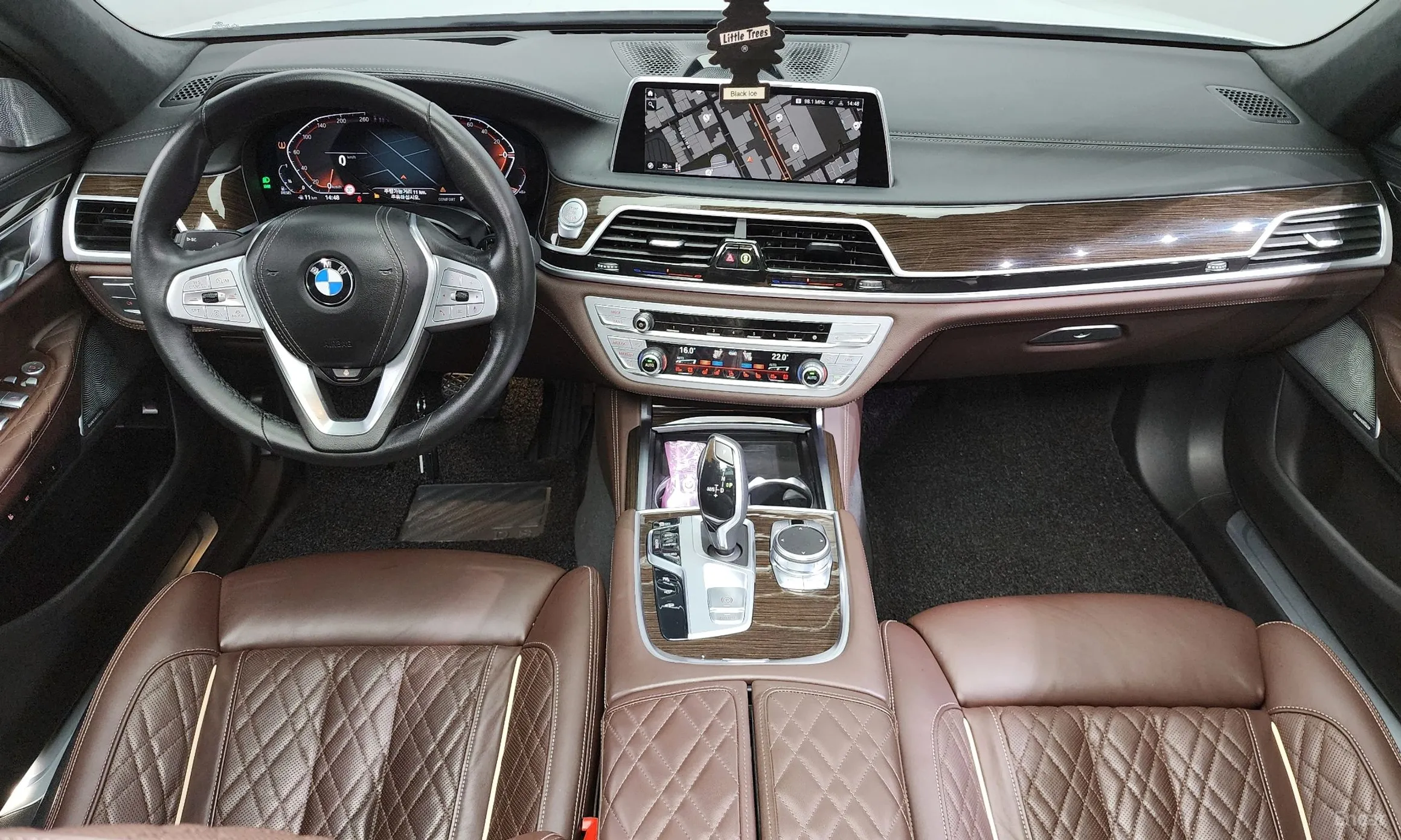 BMW 7 Series (G11) превью 4