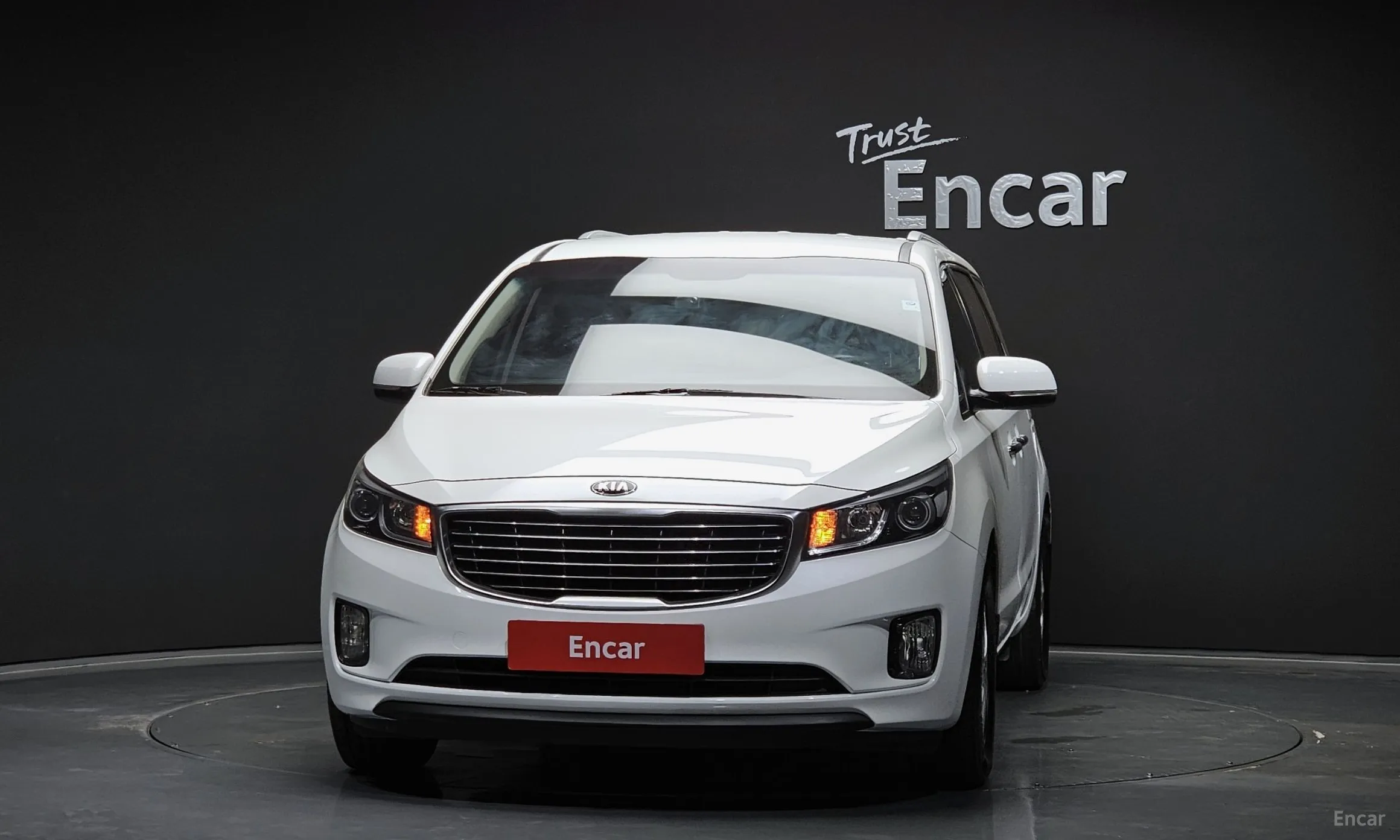 Kia Carnival превью 2