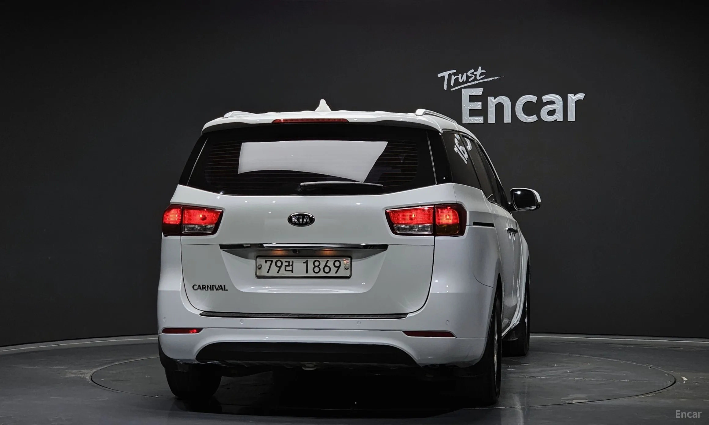 Kia Carnival превью 3