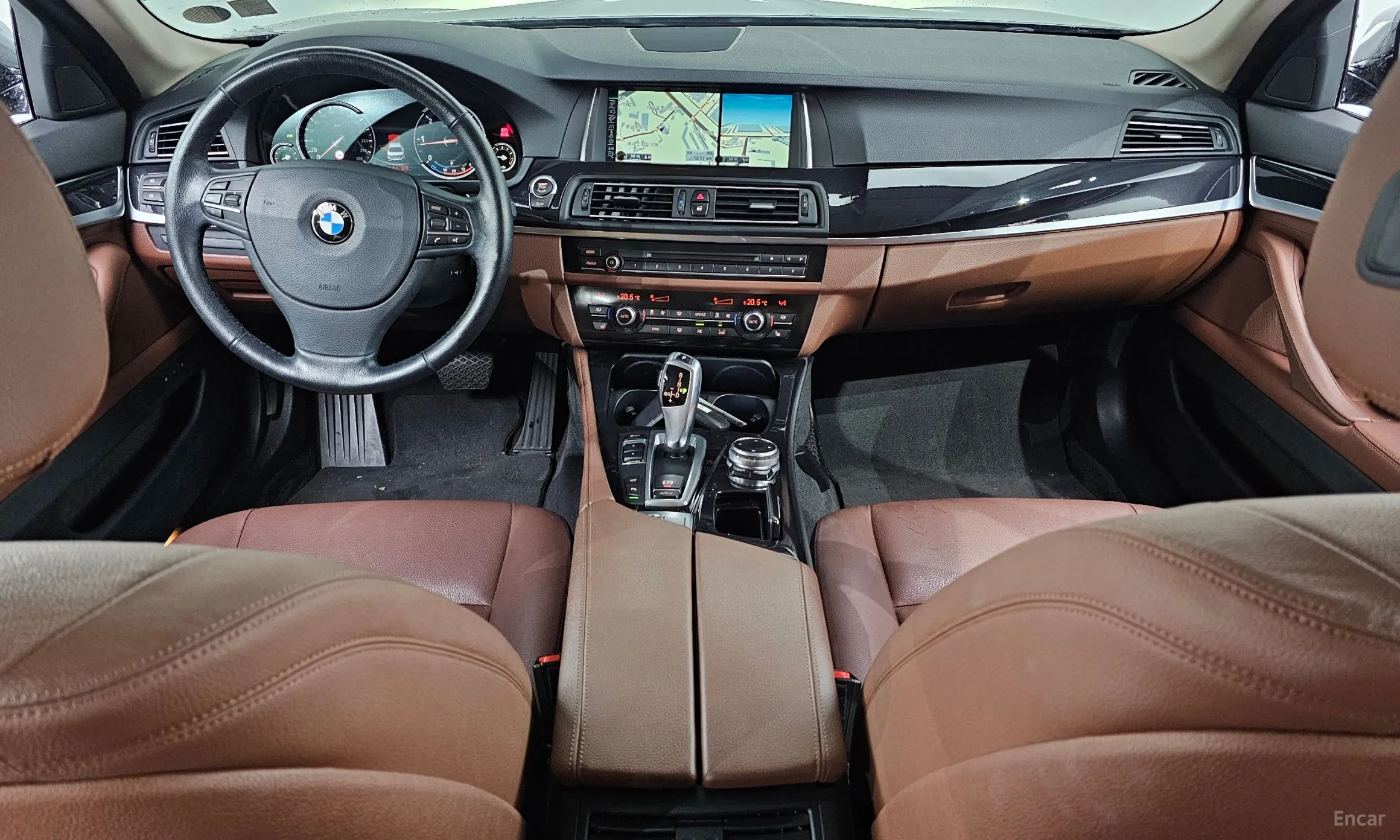 BMW 5 Series (F10) превью 4