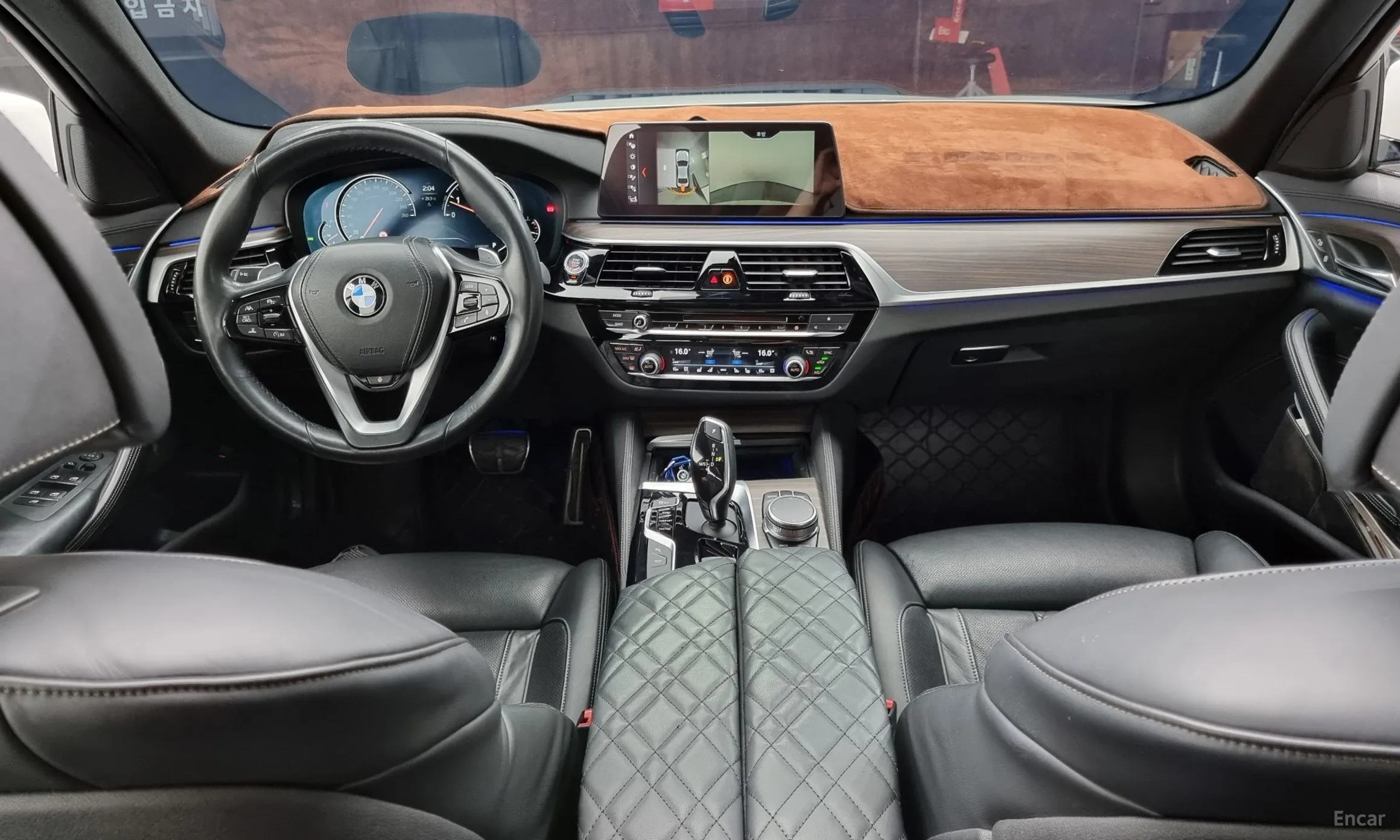 BMW 5 Series (G30) превью 4