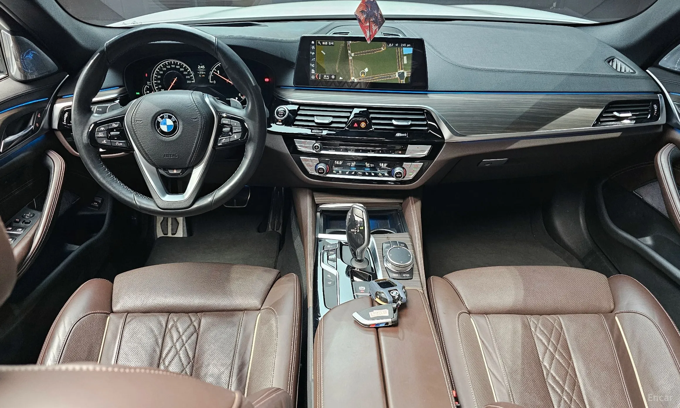 BMW 5 Series (G30) превью 4