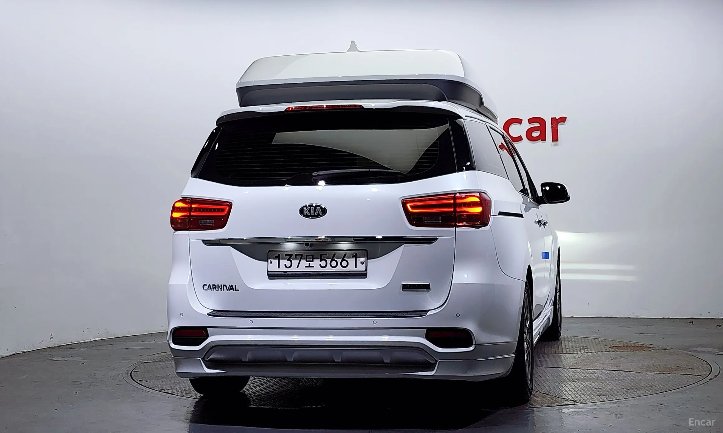 Kia Carnival превью 3