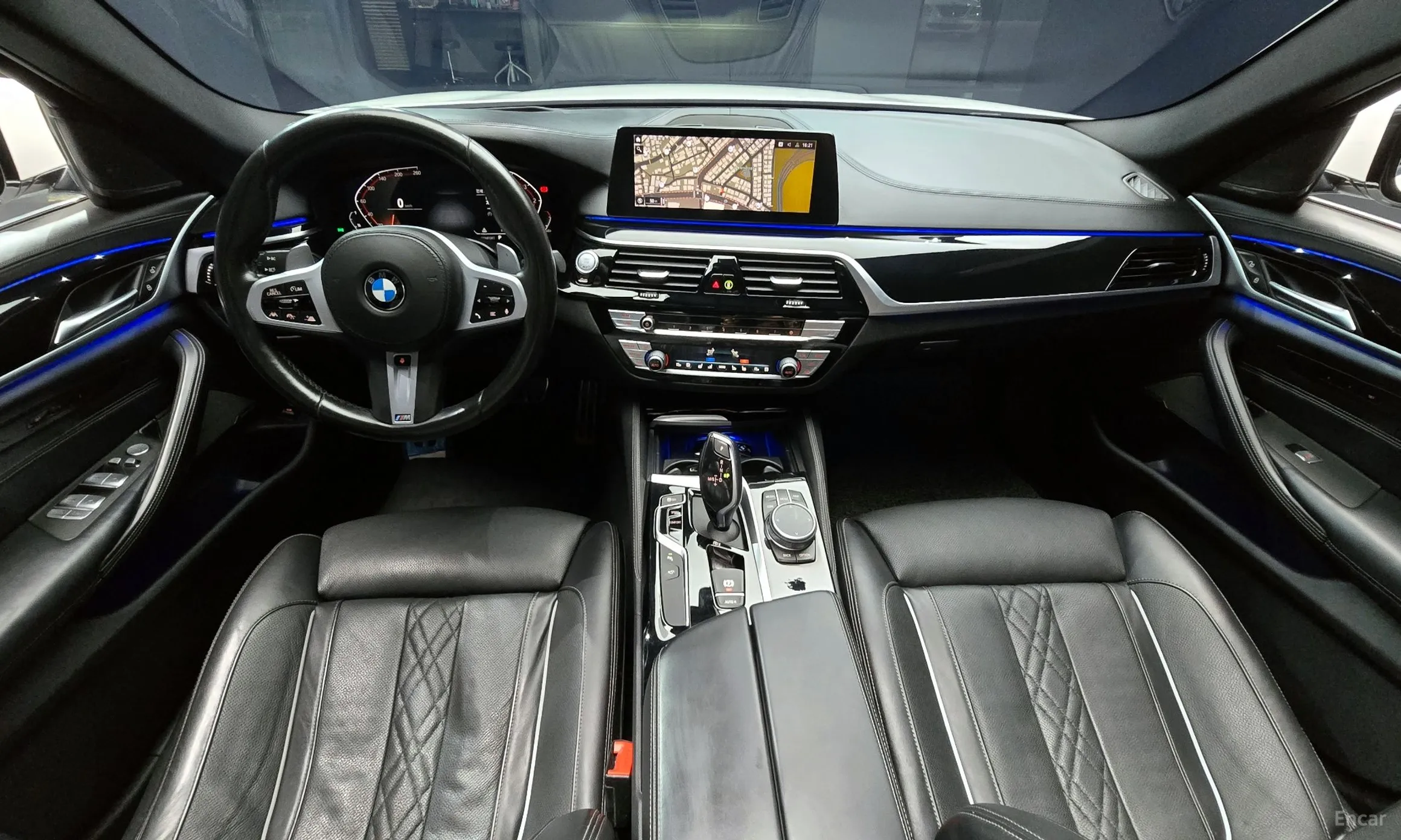 BMW 5 Series (G30) превью 4
