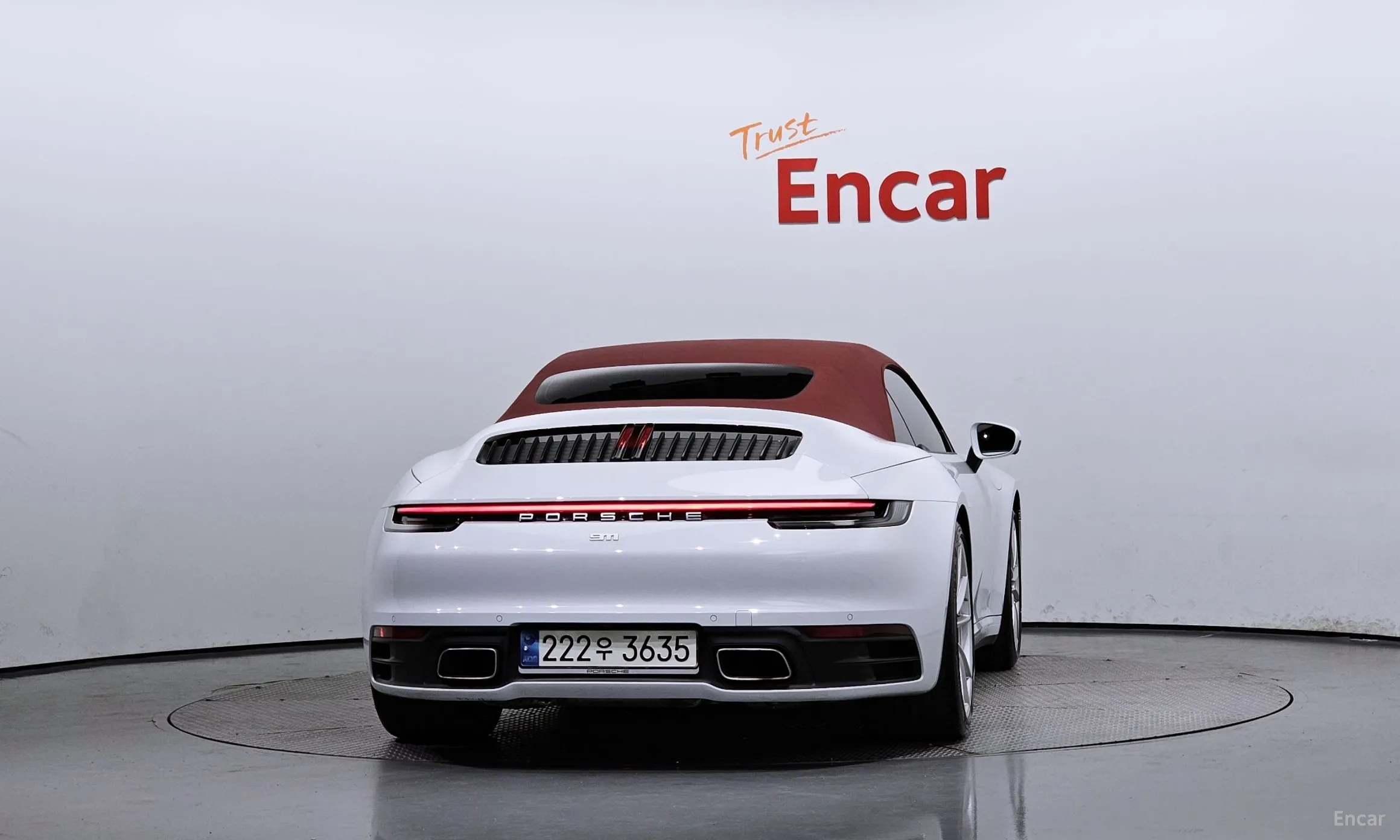 Porsche 911 (992) превью 3