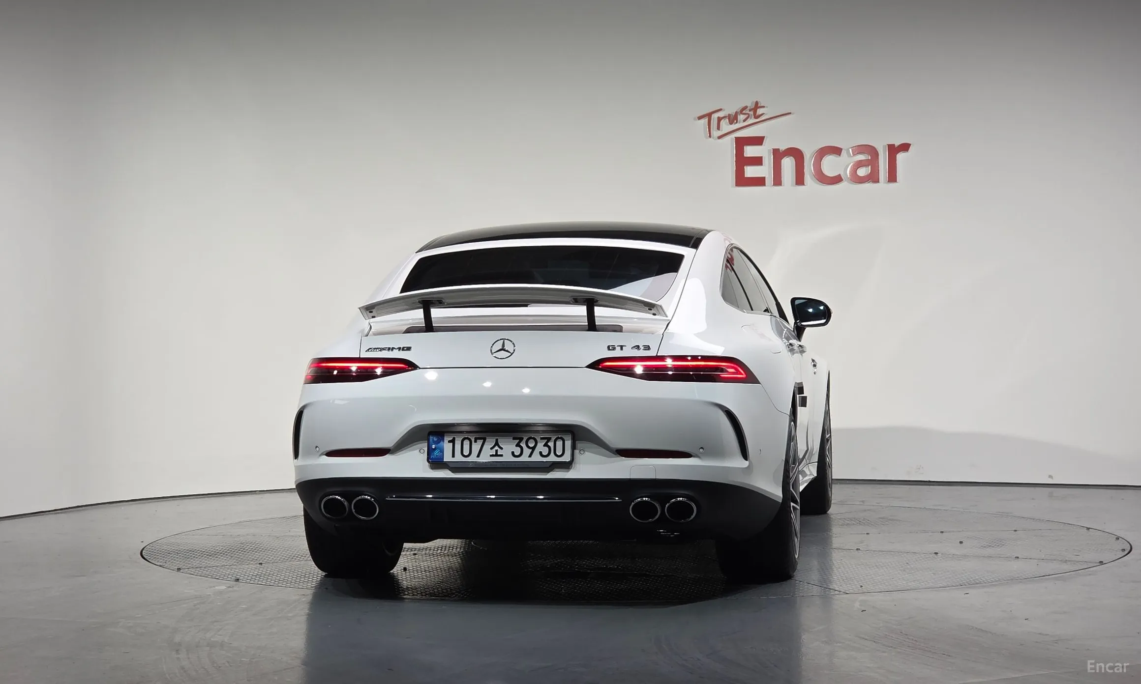 Mercedes Benz AMG GT превью 3