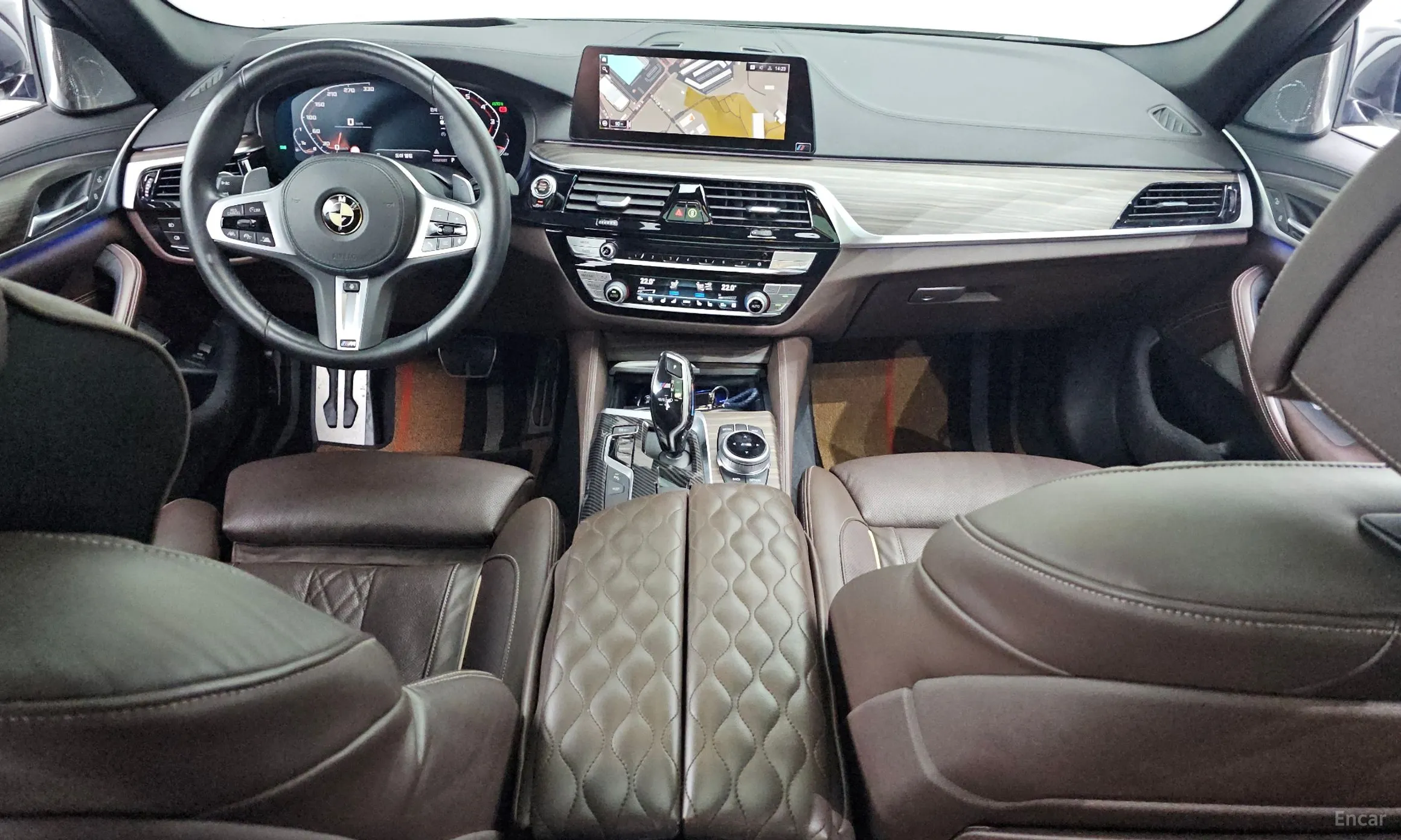 BMW 5 Series (G30) превью 4