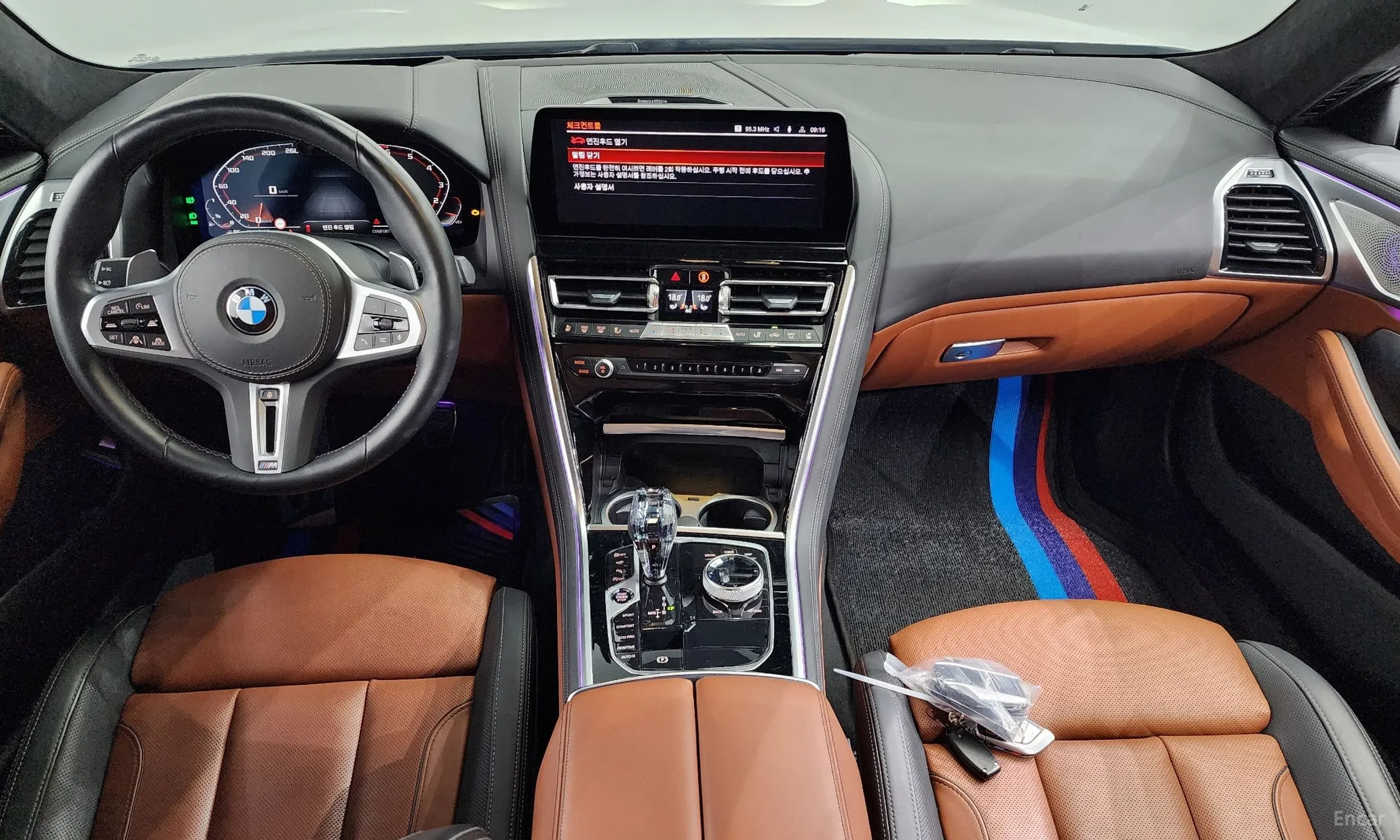 BMW 8-series (G15) превью 4