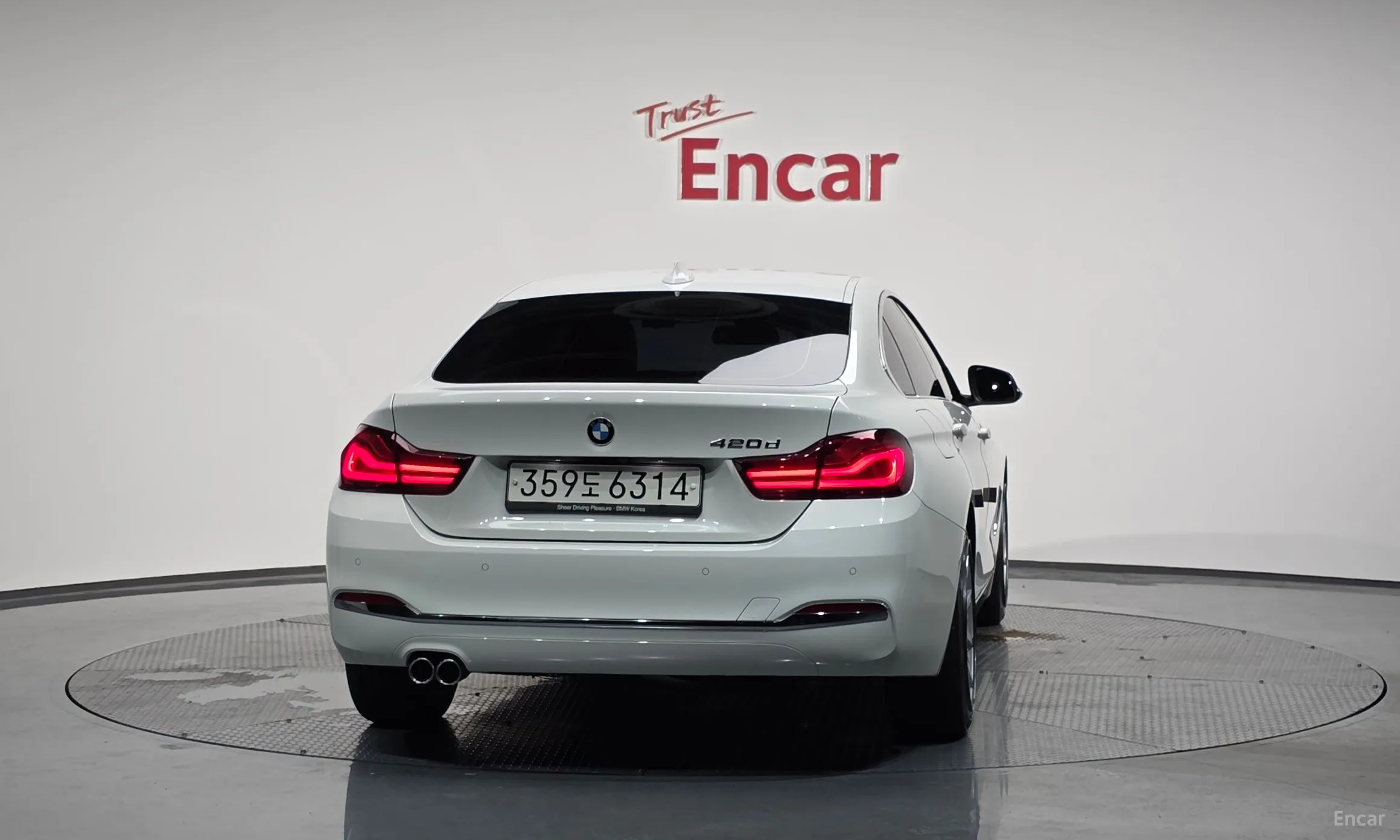 BMW Series 4 (F32) превью 3