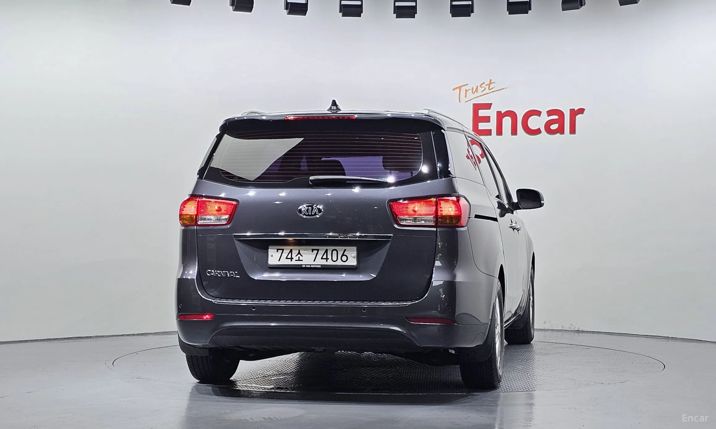 Kia Carnival превью 3