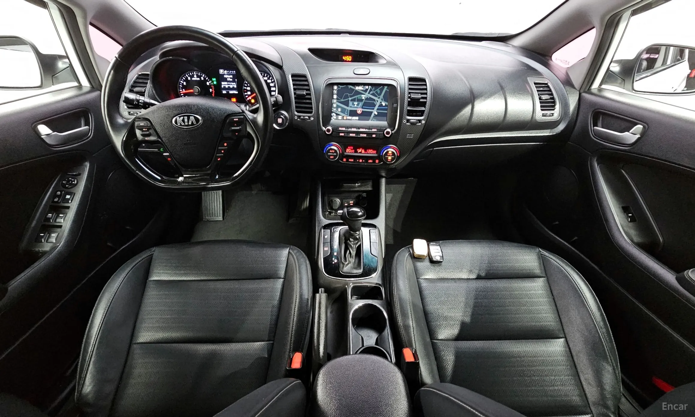 Kia K3 превью 4