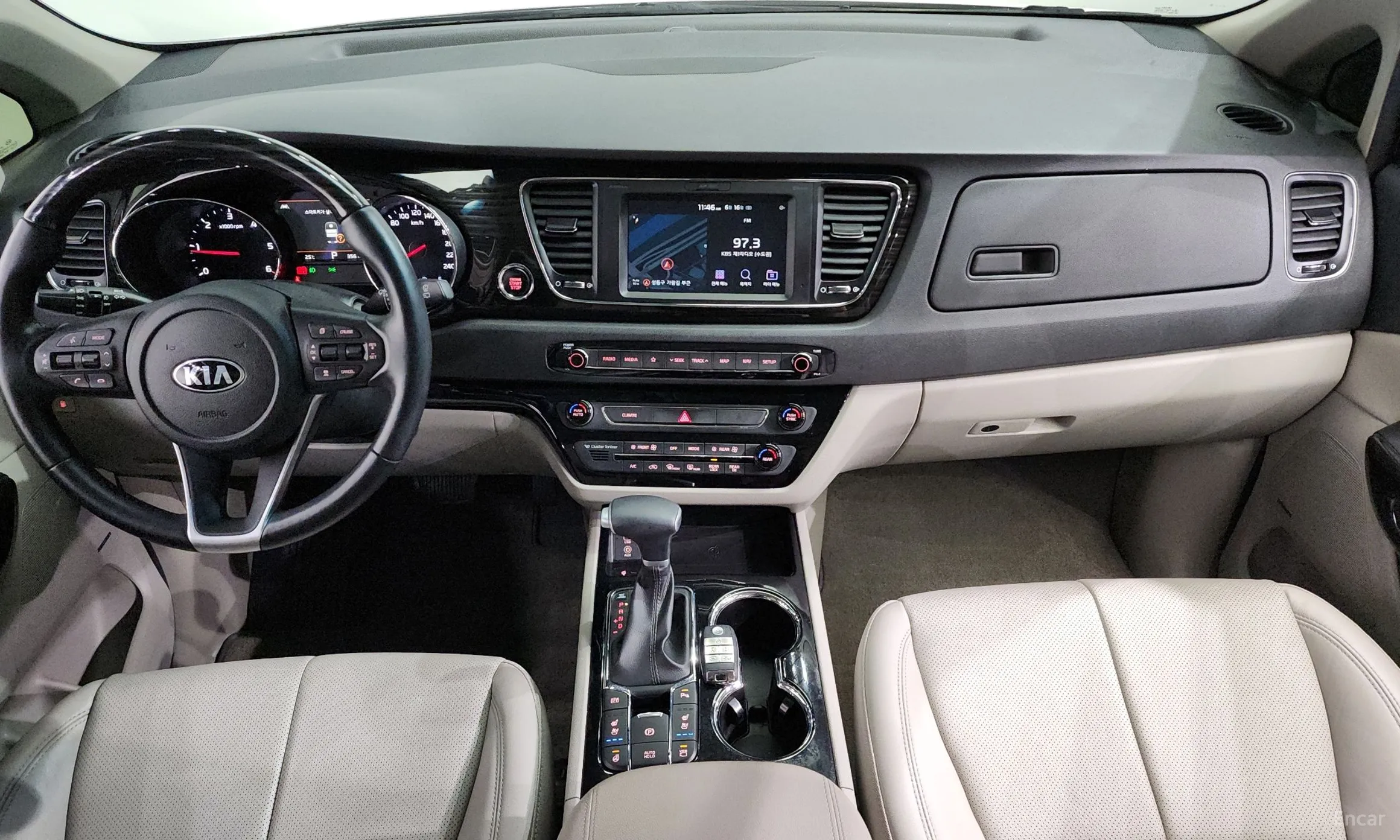Kia Carnival превью 4