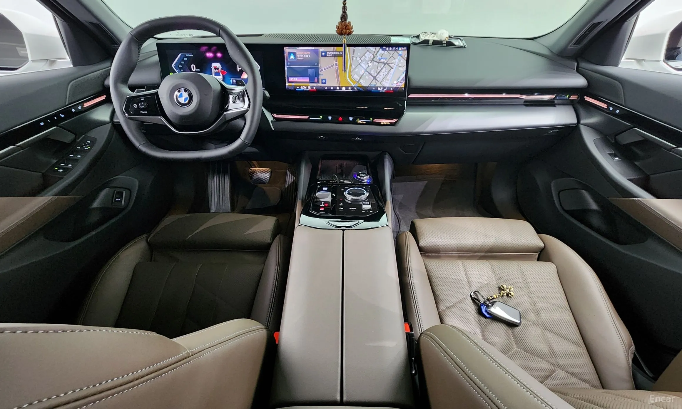 BMW 5 Series (G60) превью 4
